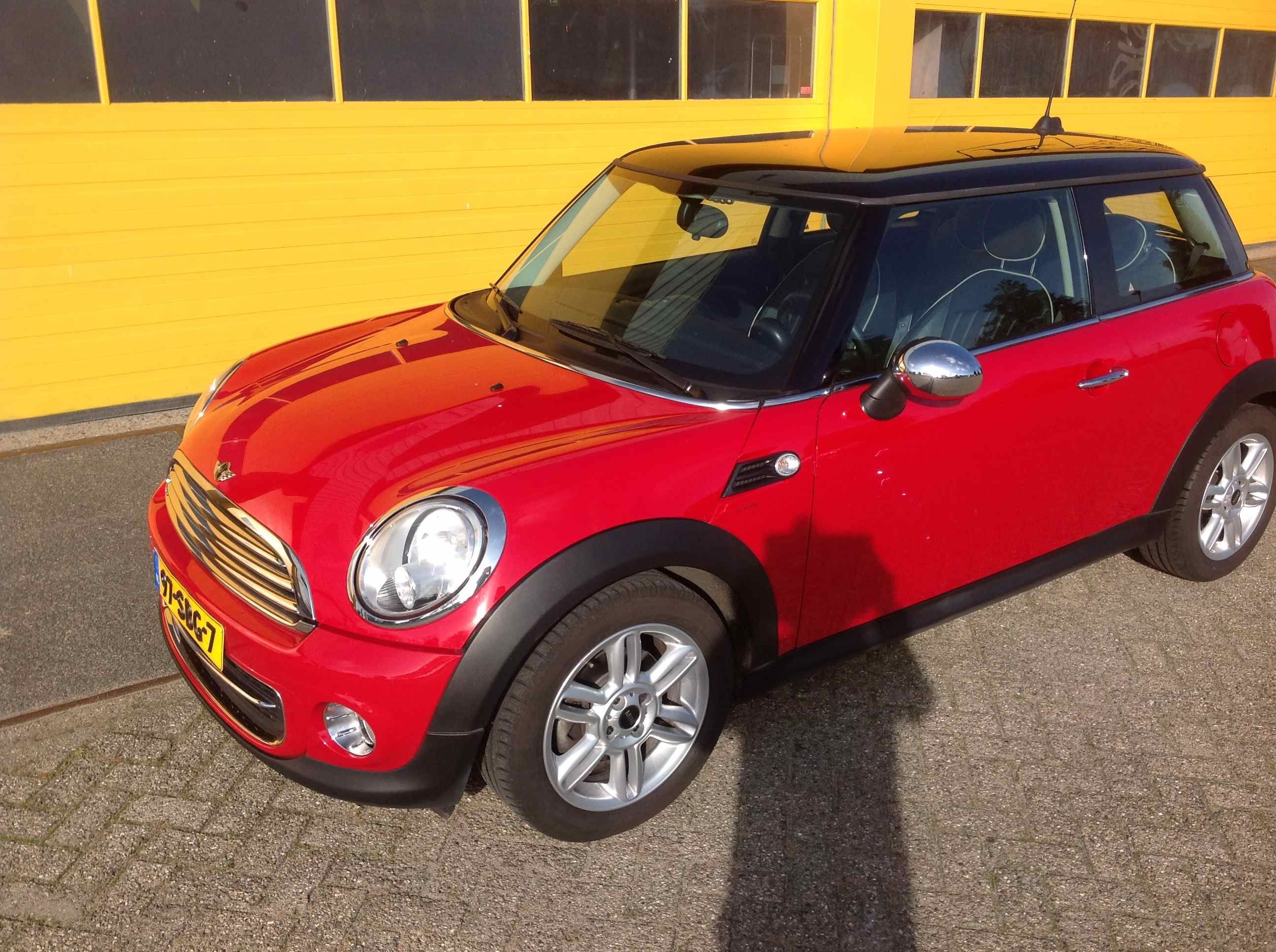 Mini Cooper 10 years Chili uitvoering
