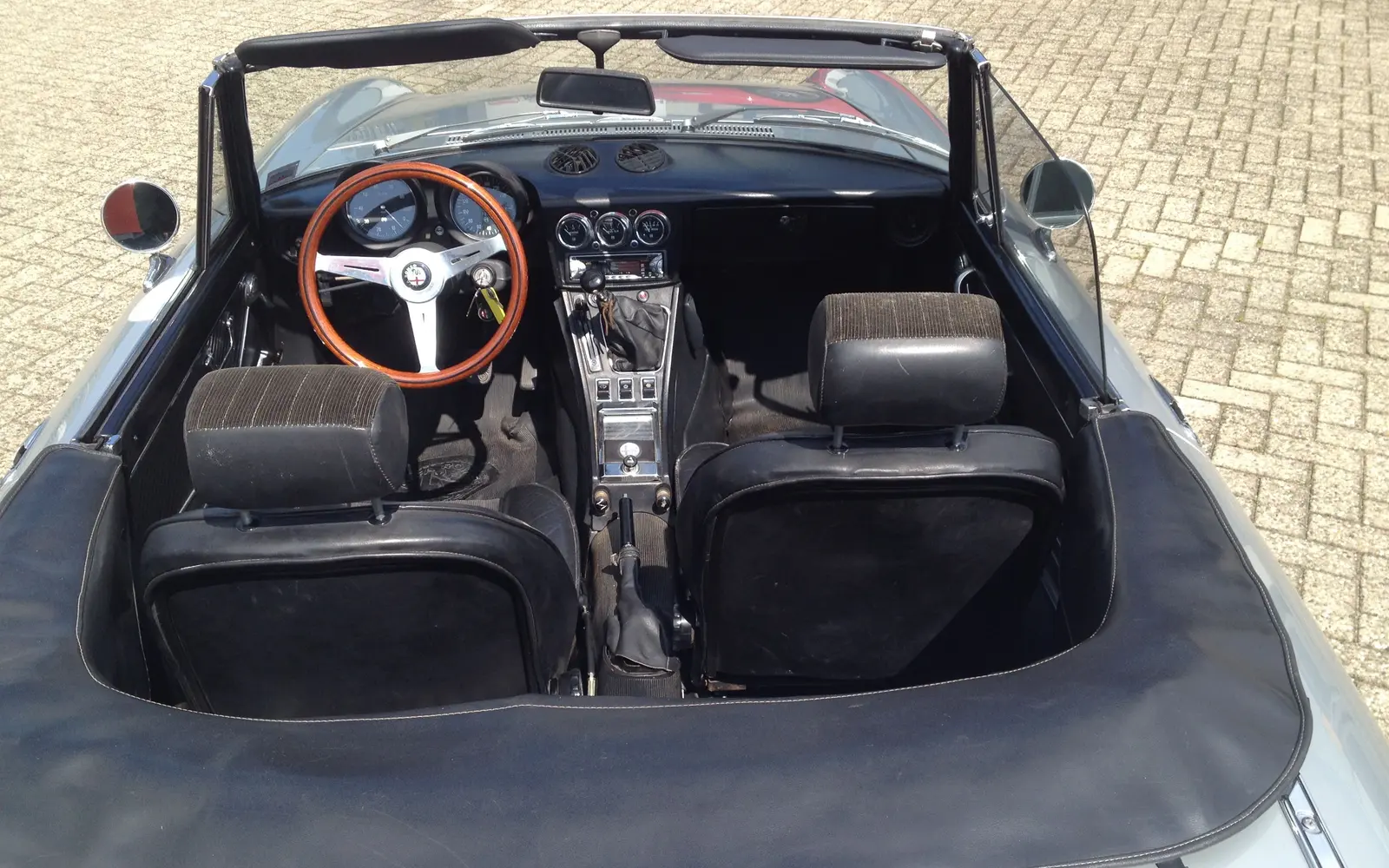 Alfa Romeo Spider 2.0