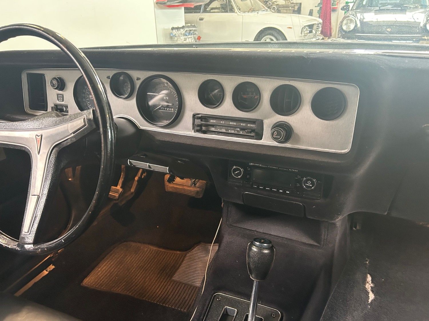 Pontiac Firebird Esprit