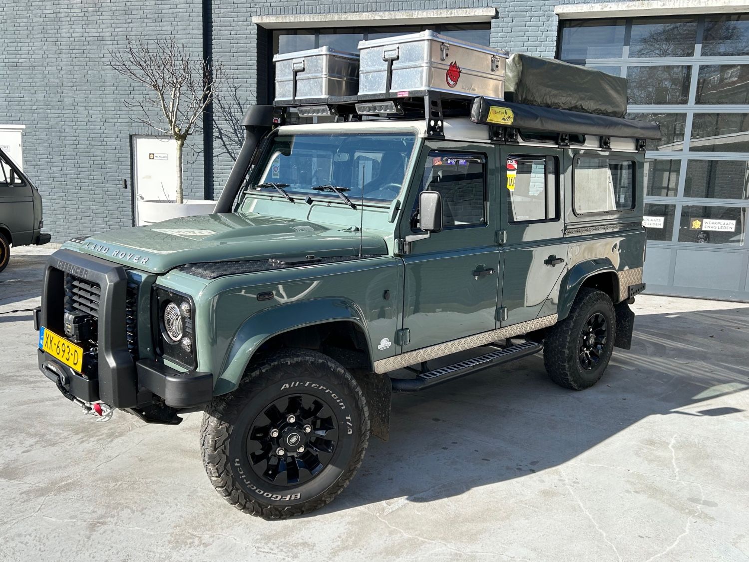 Land Rover Defender Expedition