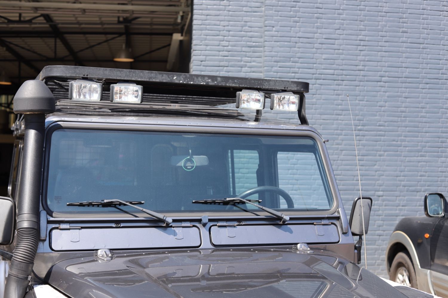 Land Rover Defender 2.5 TD5 110 SW Tech met airco