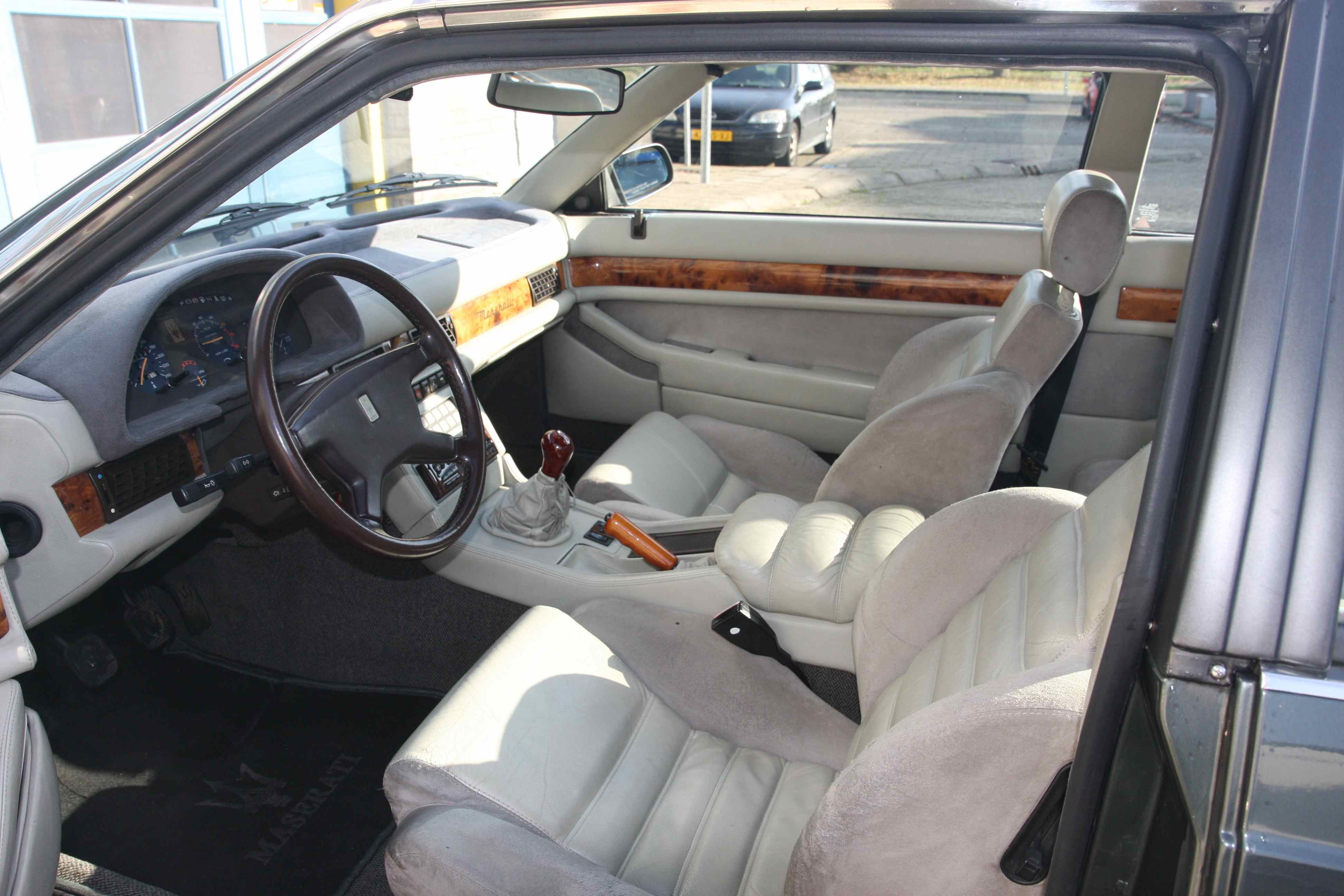 Maserati 222 in uniek mooie conditie