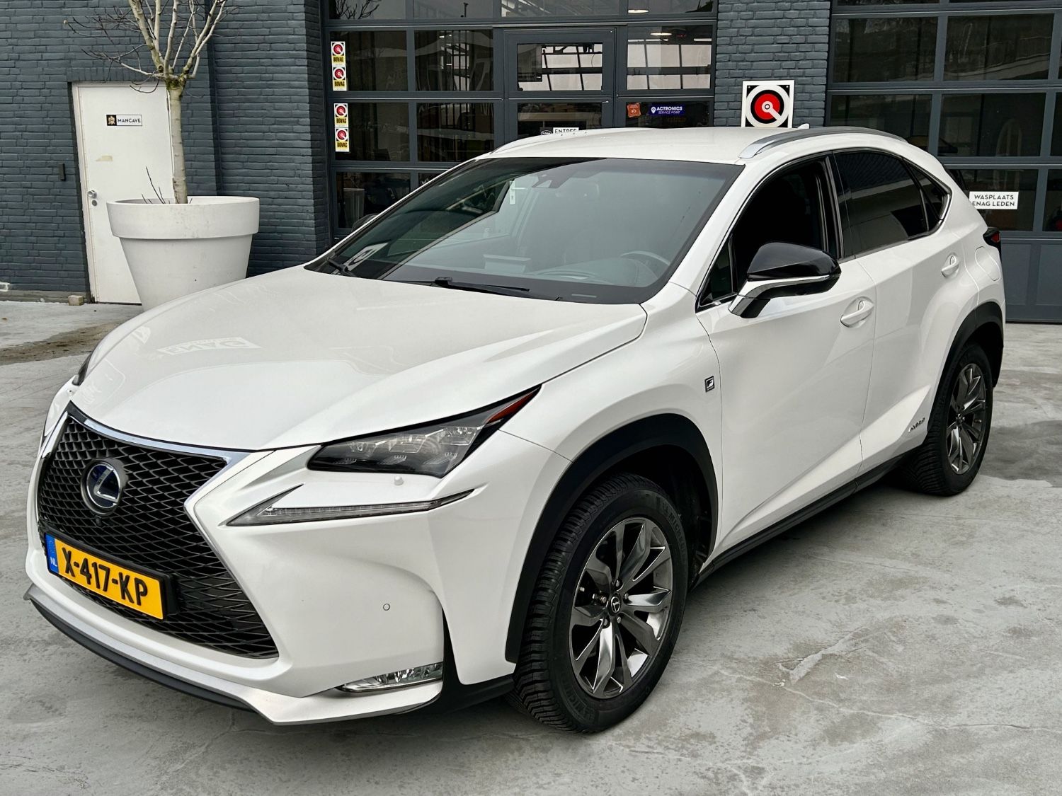 Lexus NX300h AWD Sportline limited