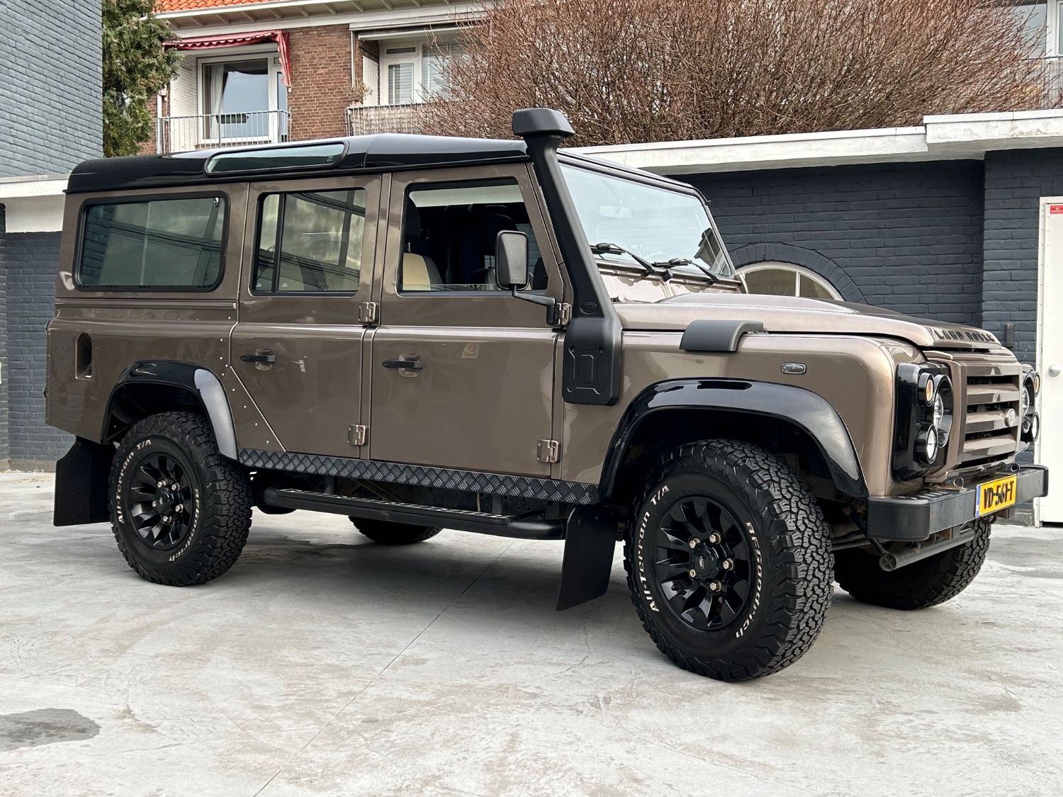 Land Rover Defender 110 Rough