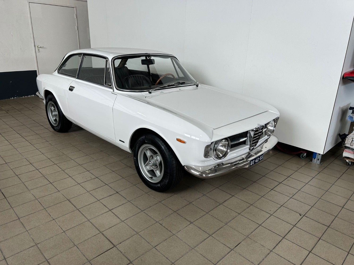 Alfa Romeo GT1300 Junior