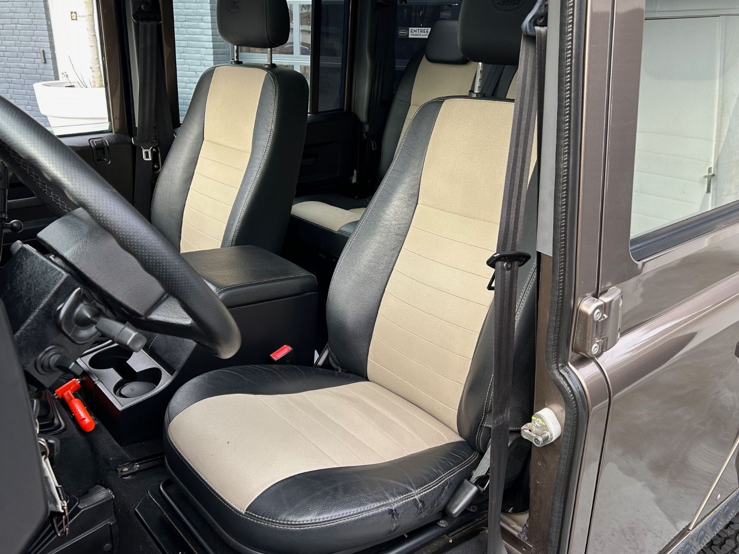 Land Rover Defender 110 Rough