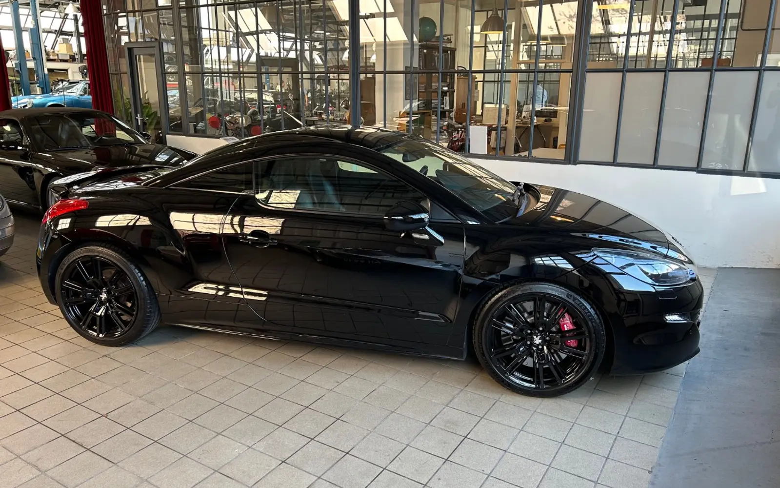 Peugeot RCZ R