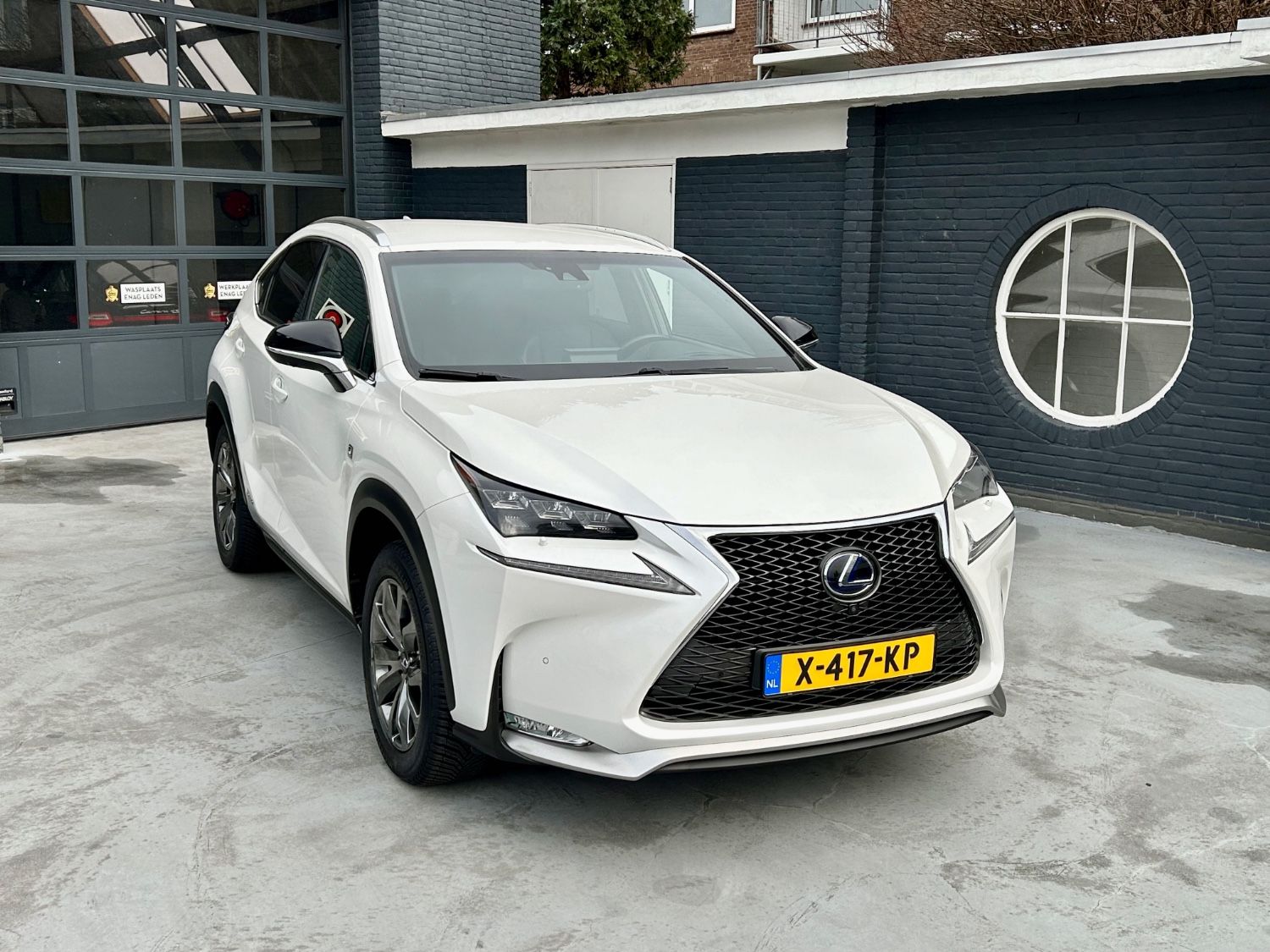 Lexus NX300h AWD Sportline limited