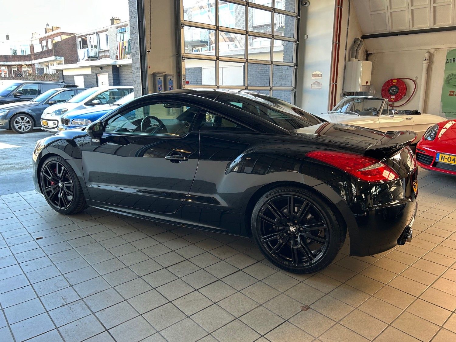 Peugeot RCZ R