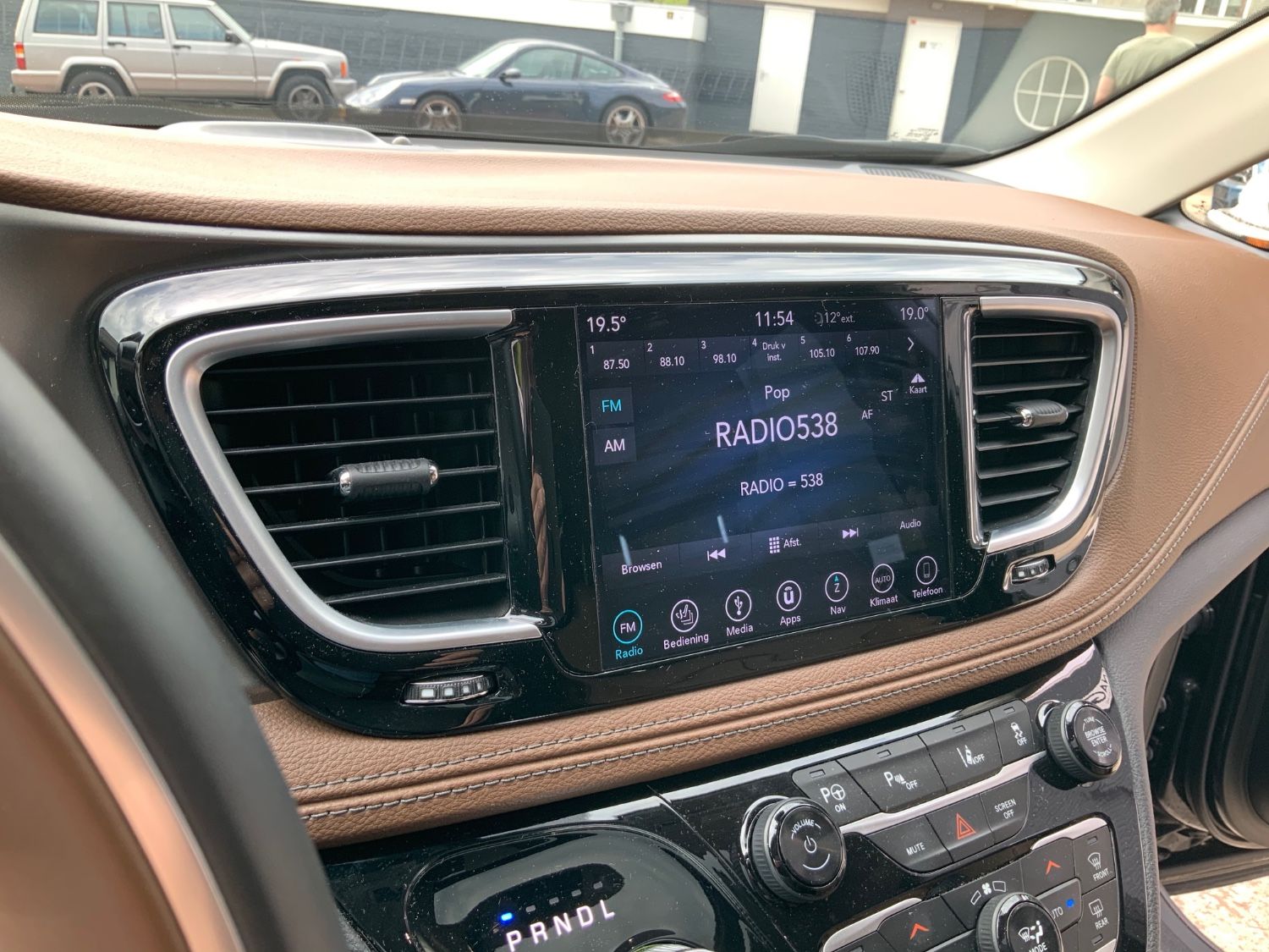Chrysler Pacifica Limited (Hybride) Lage km stand