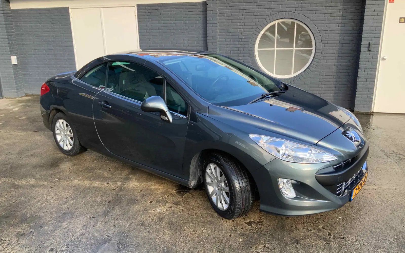 Peugeot 308 Cabrio met lage km stand