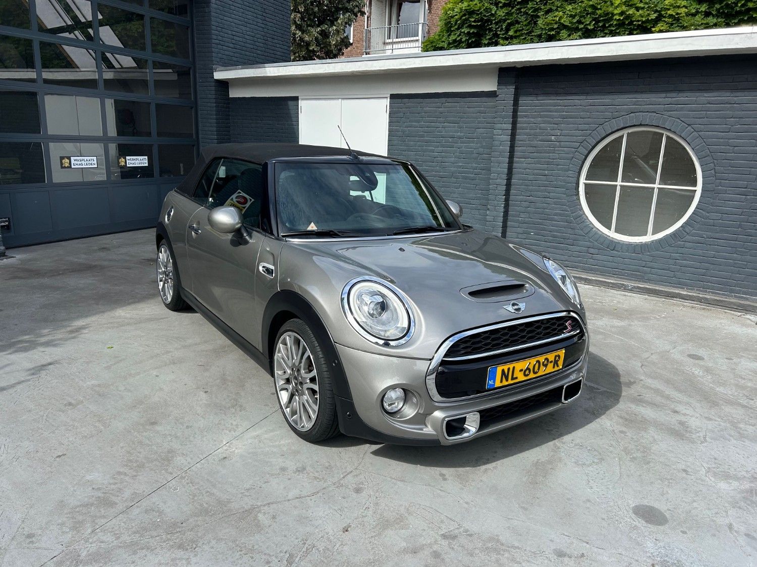 Mini Cooper S cabrio (lage km stand)