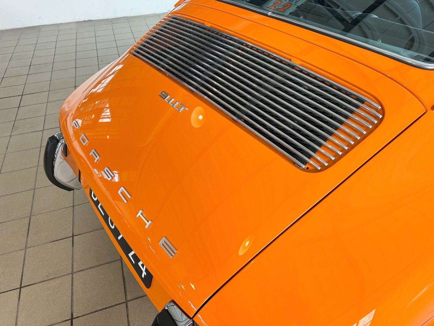 Porsche 911T in nieuwstaat