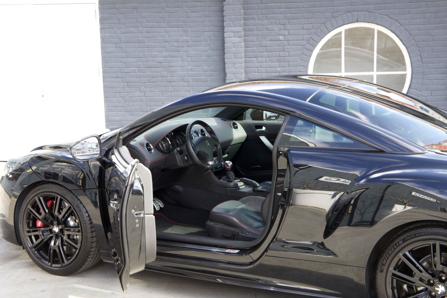 Peugeot RCZ R