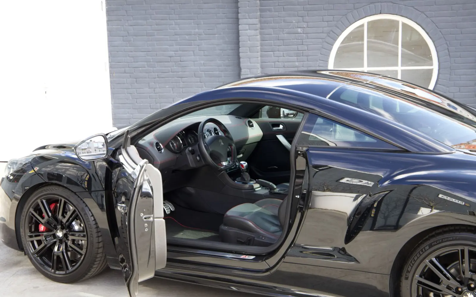 Peugeot RCZ R