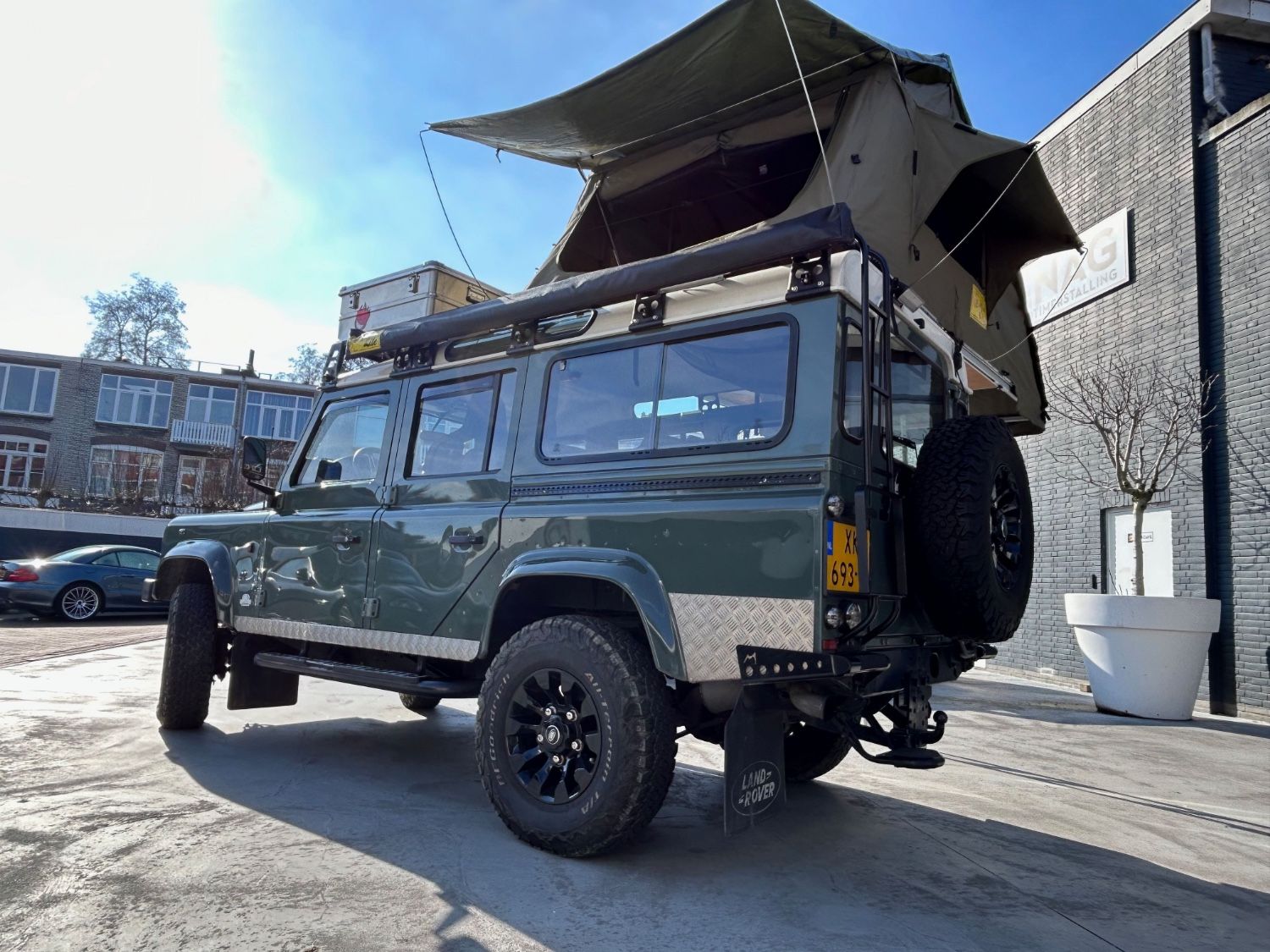 Land Rover Defender Expedition