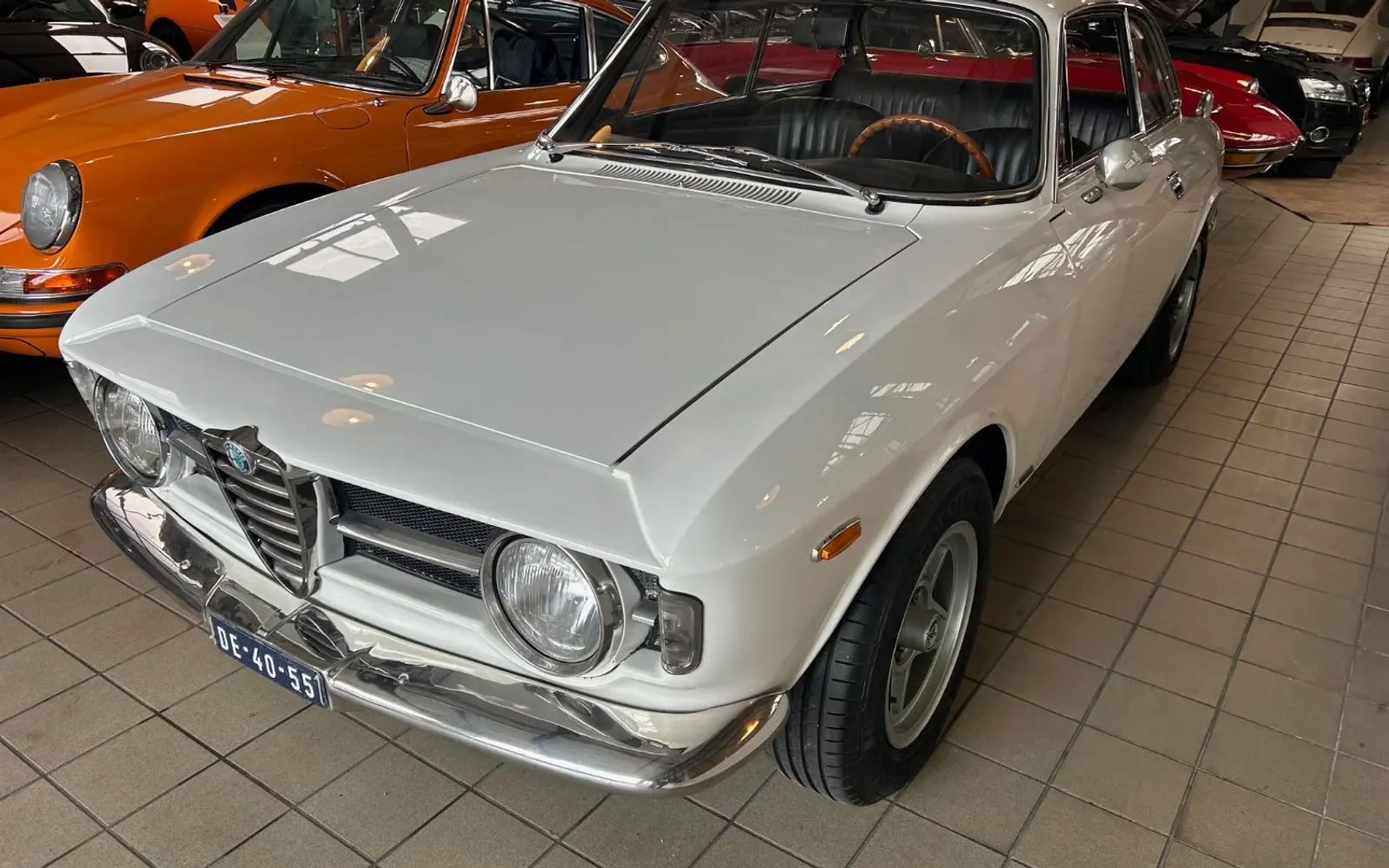 Alfa Romeo GT1300 Junior