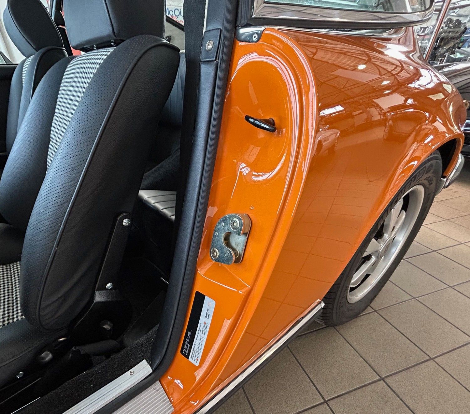 Porsche 911T in nieuwstaat