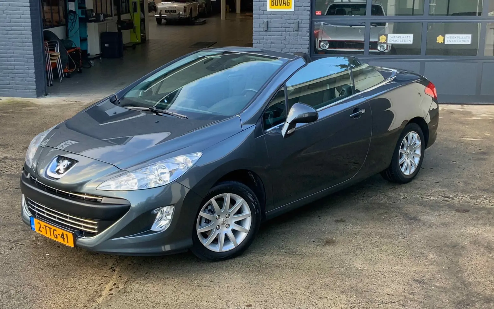 Peugeot 308 Cabrio met lage km stand