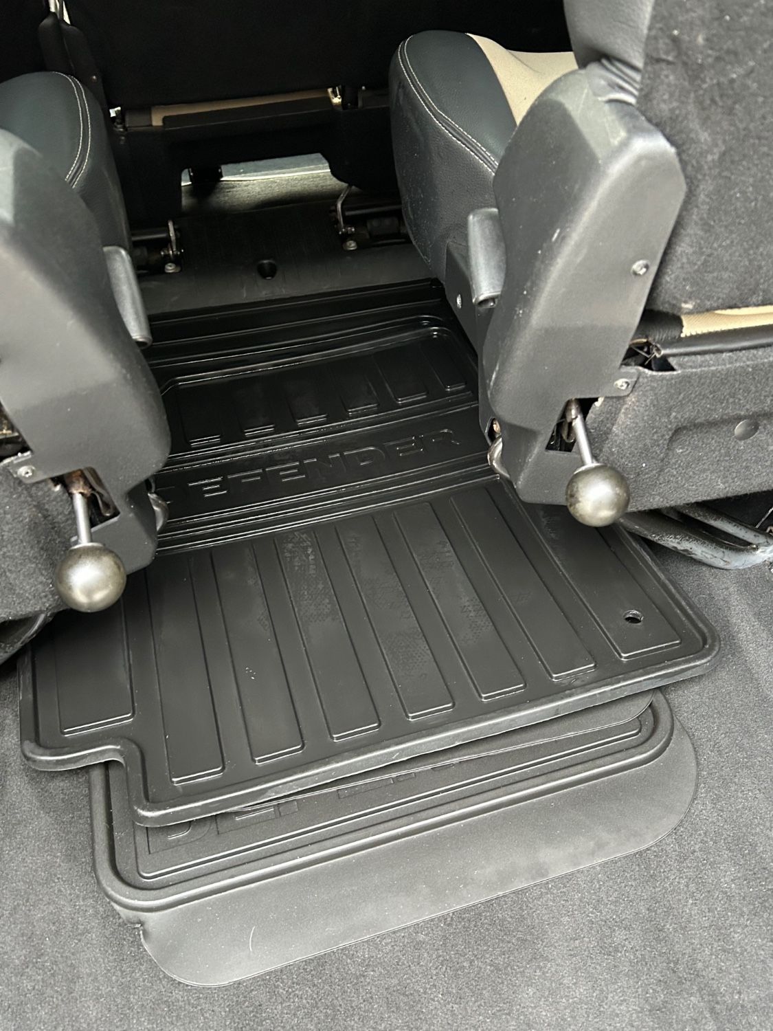 Land Rover Defender 110 Rough