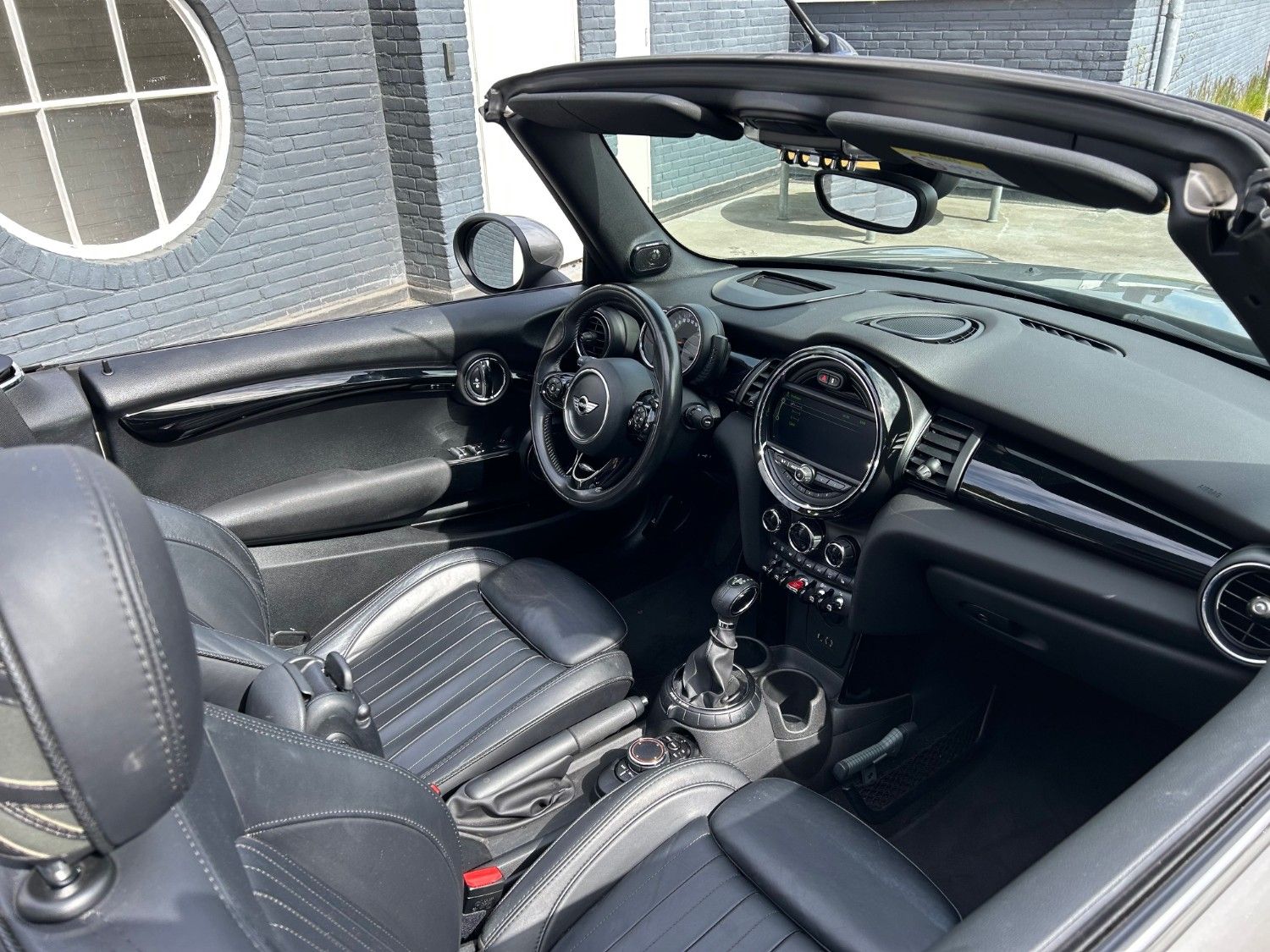 Mini Cooper S cabrio (lage km stand)