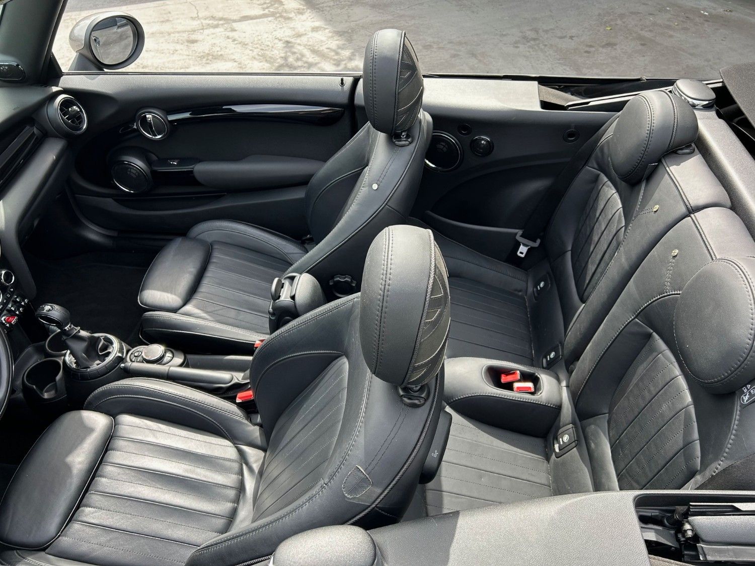 Mini Cooper S cabrio (lage km stand)