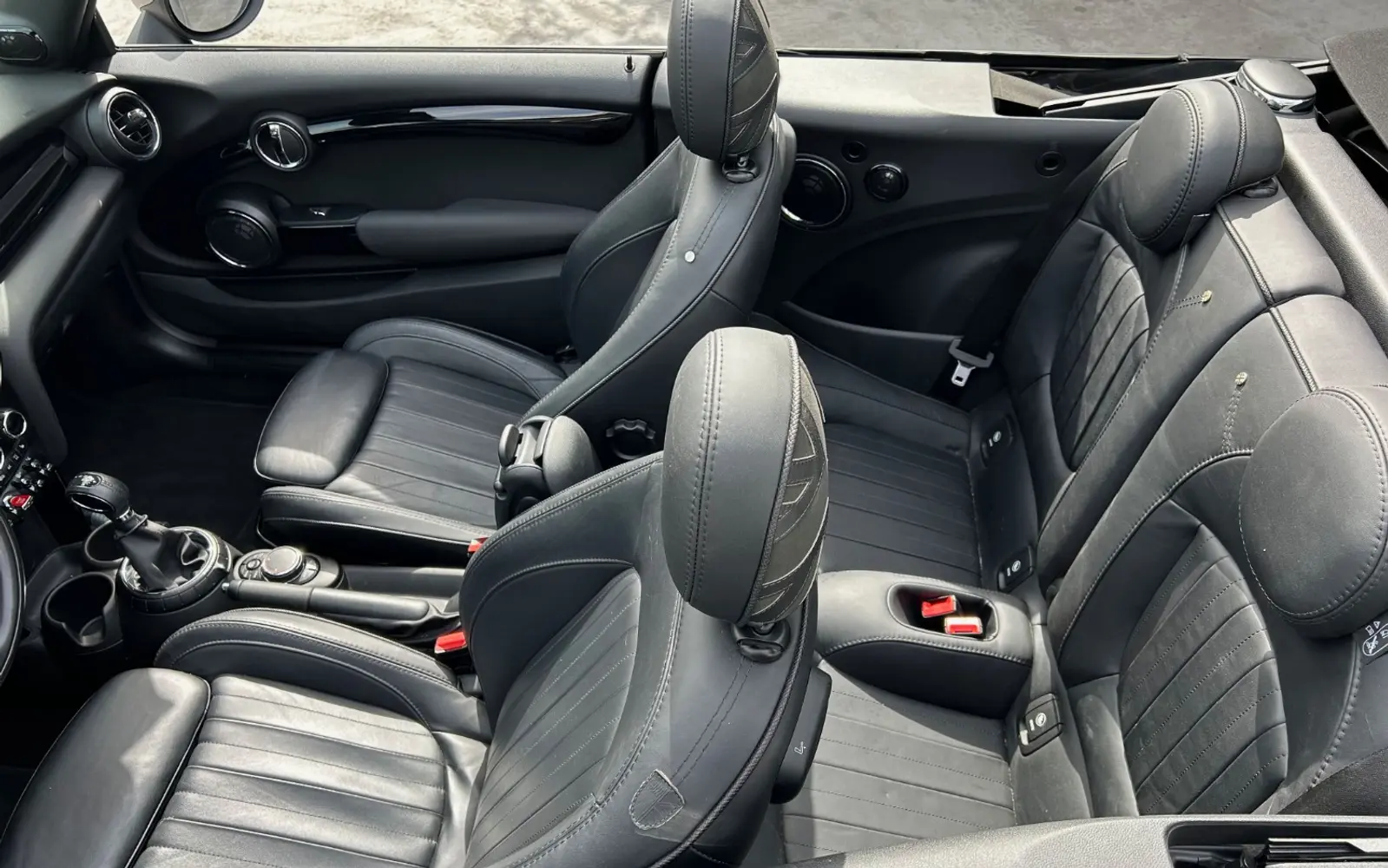 Mini Cooper S cabrio (lage km stand)