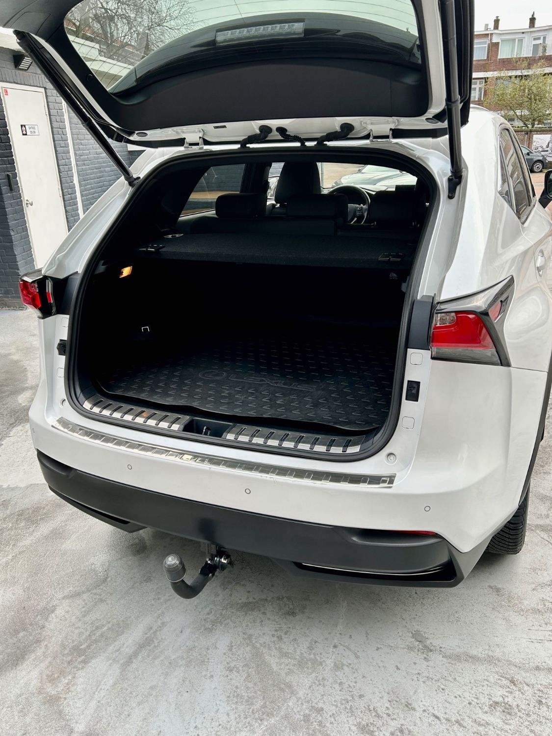 Lexus NX300h AWD Sportline limited