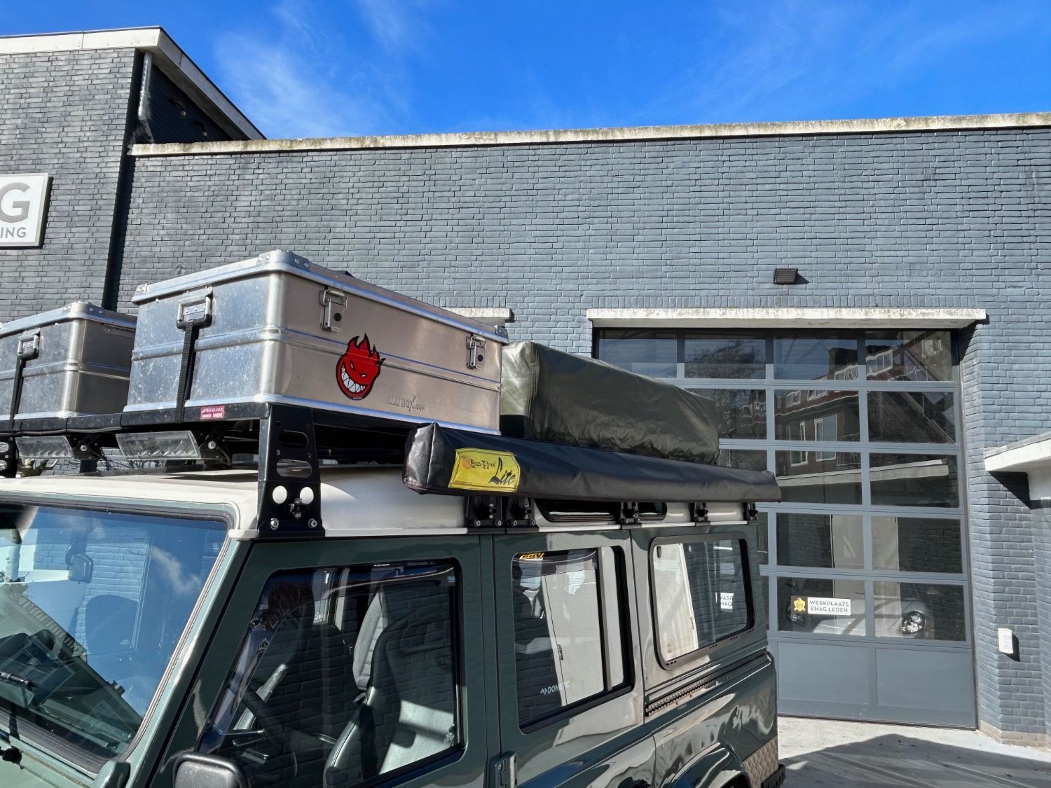 Land Rover Defender Expedition