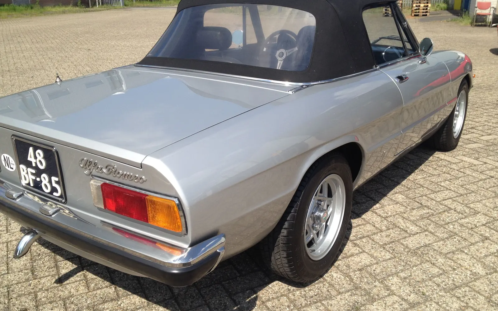 Alfa Romeo Spider 2.0