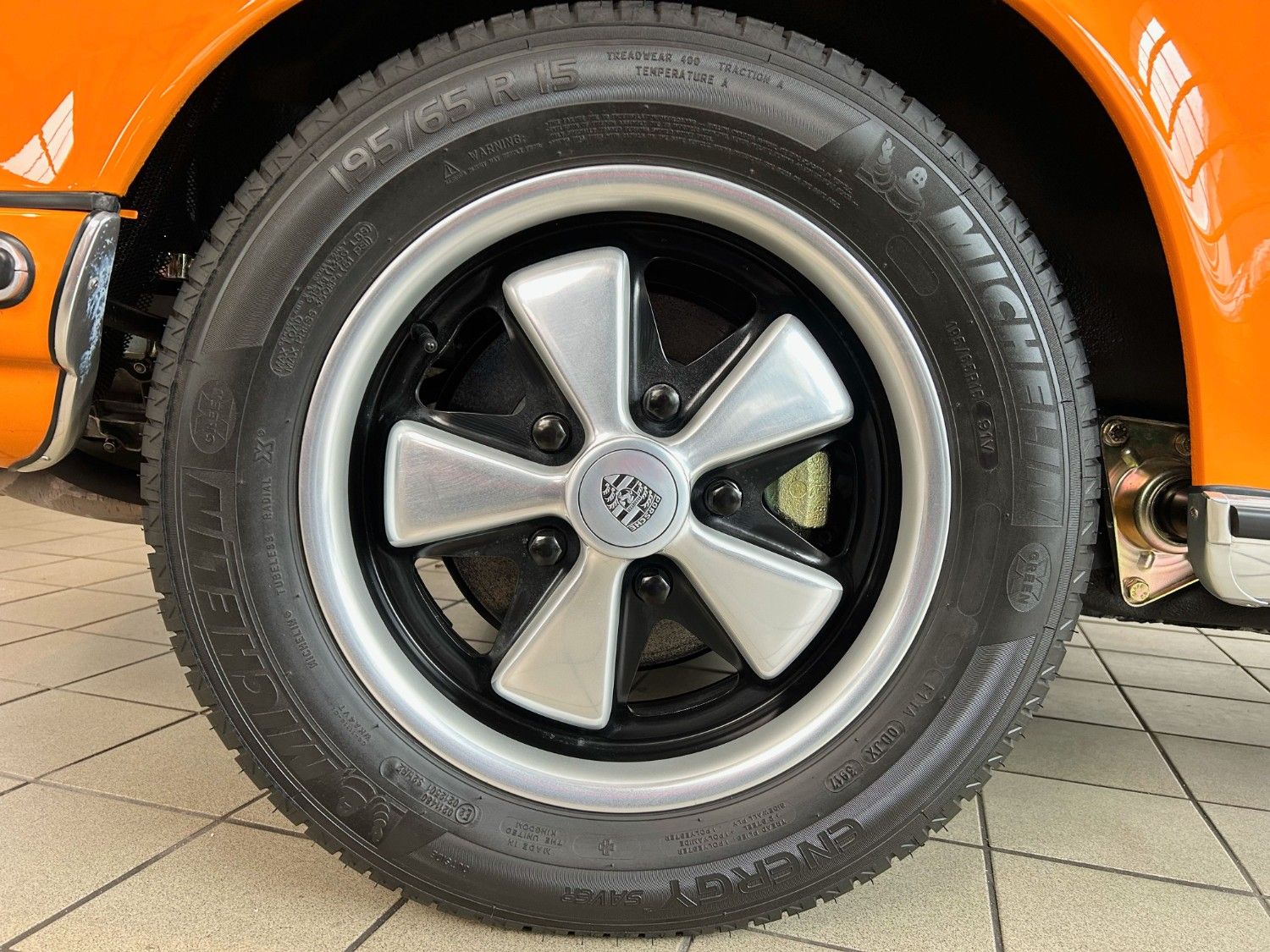 Porsche 911T in nieuwstaat