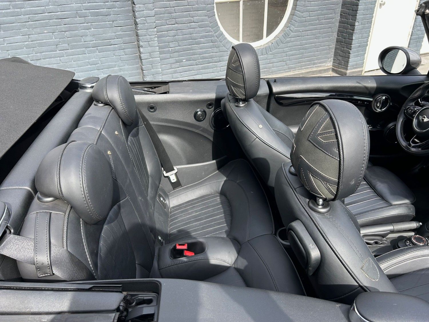 Mini Cooper S cabrio (lage km stand)