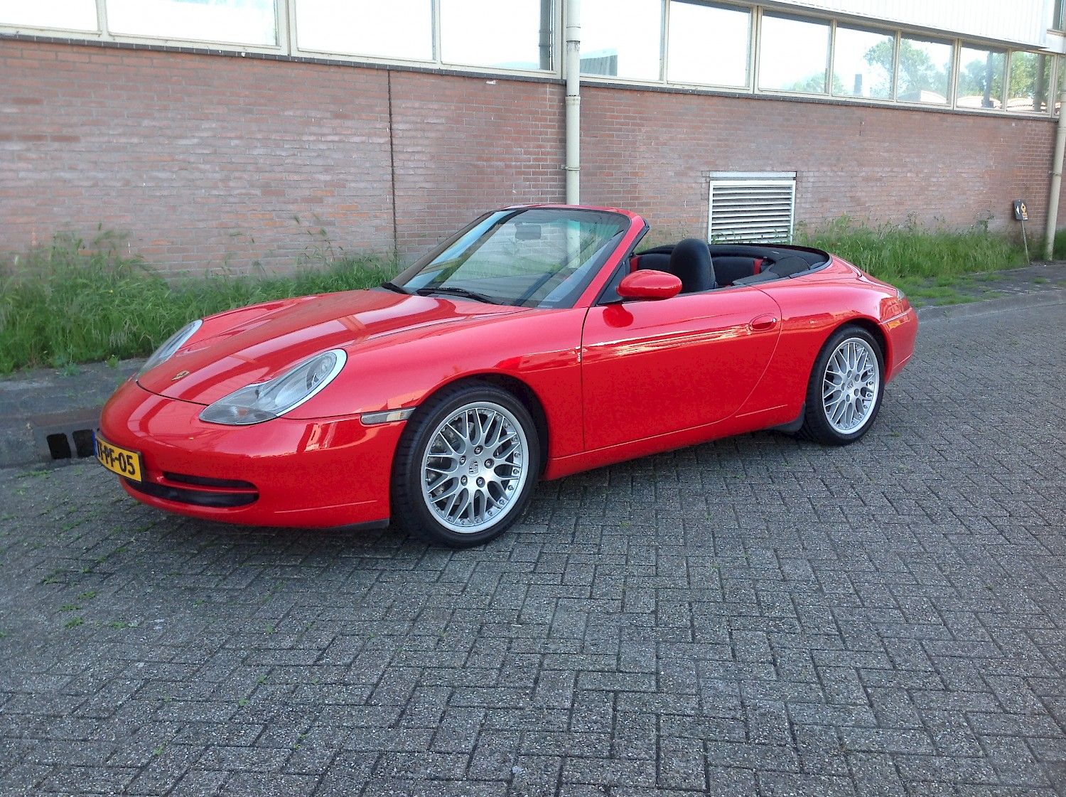 Porsche 911 Cabrio (996-1998)