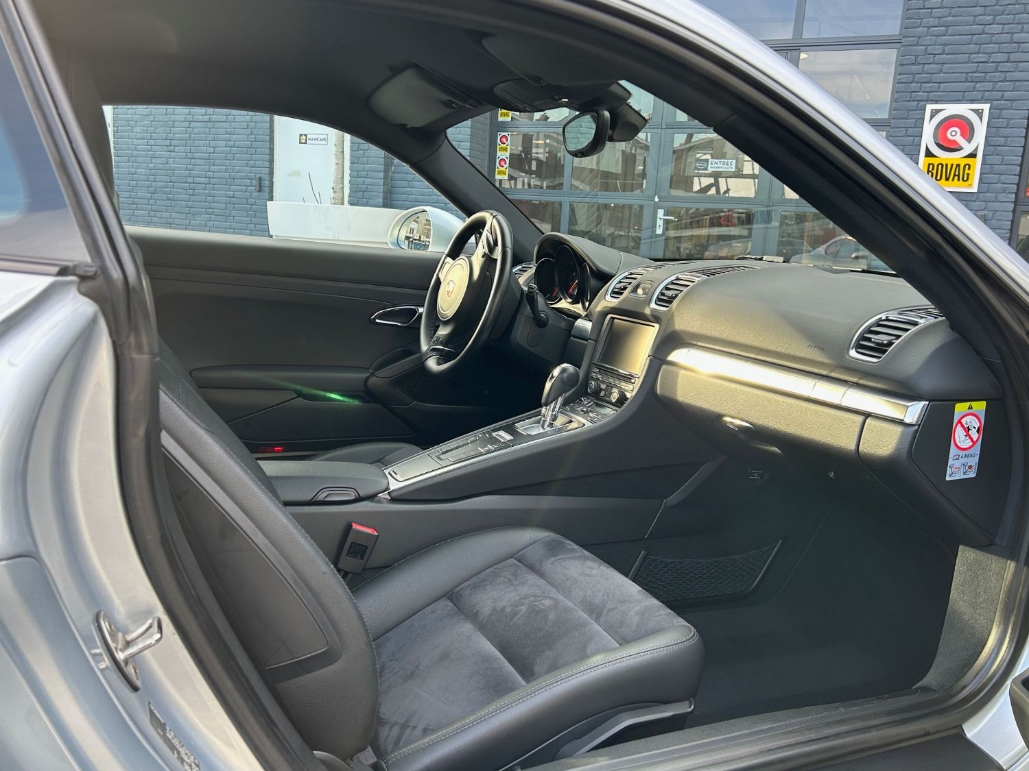 Porsche Cayman in perfecte staat en lage km stand