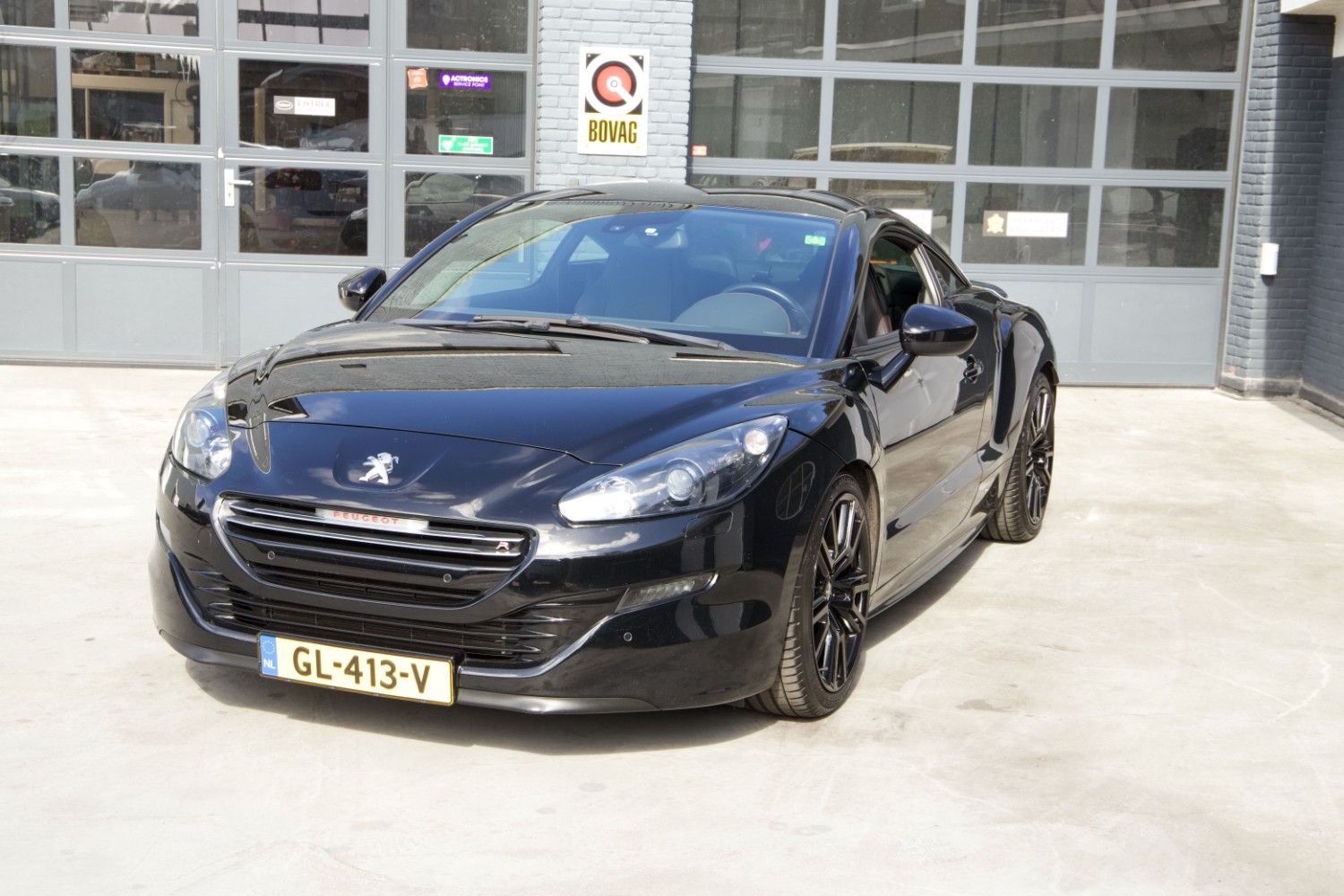 Peugeot RCZ R