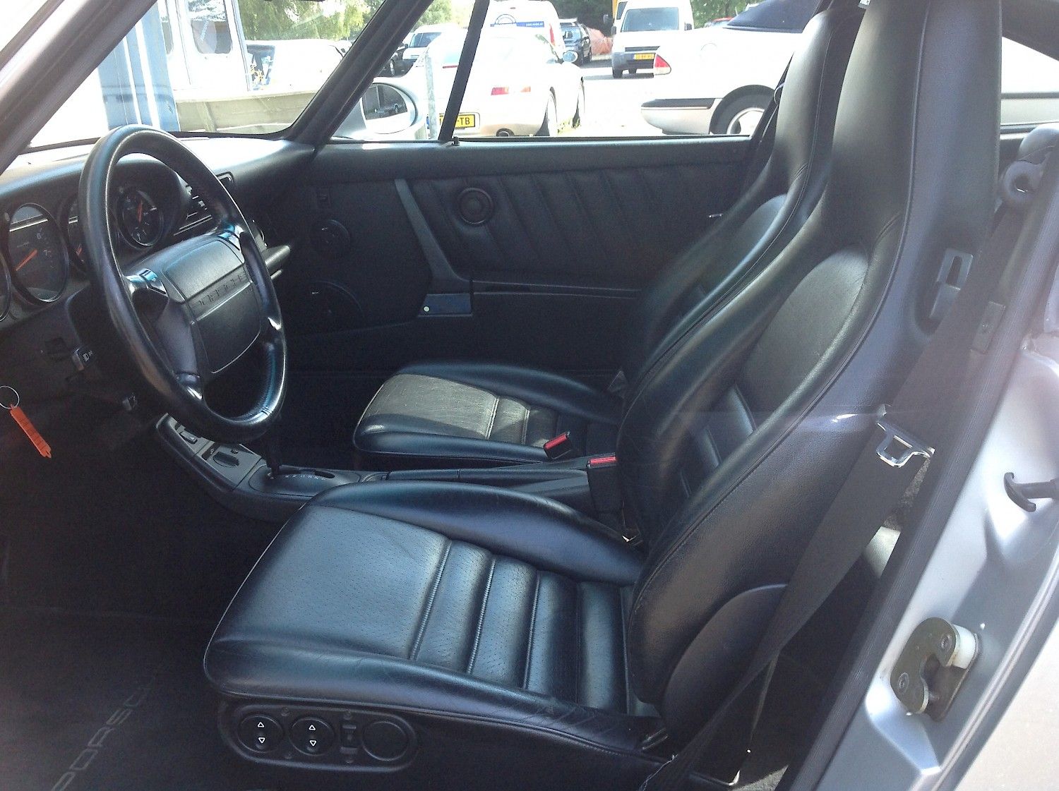 Porsche 964
