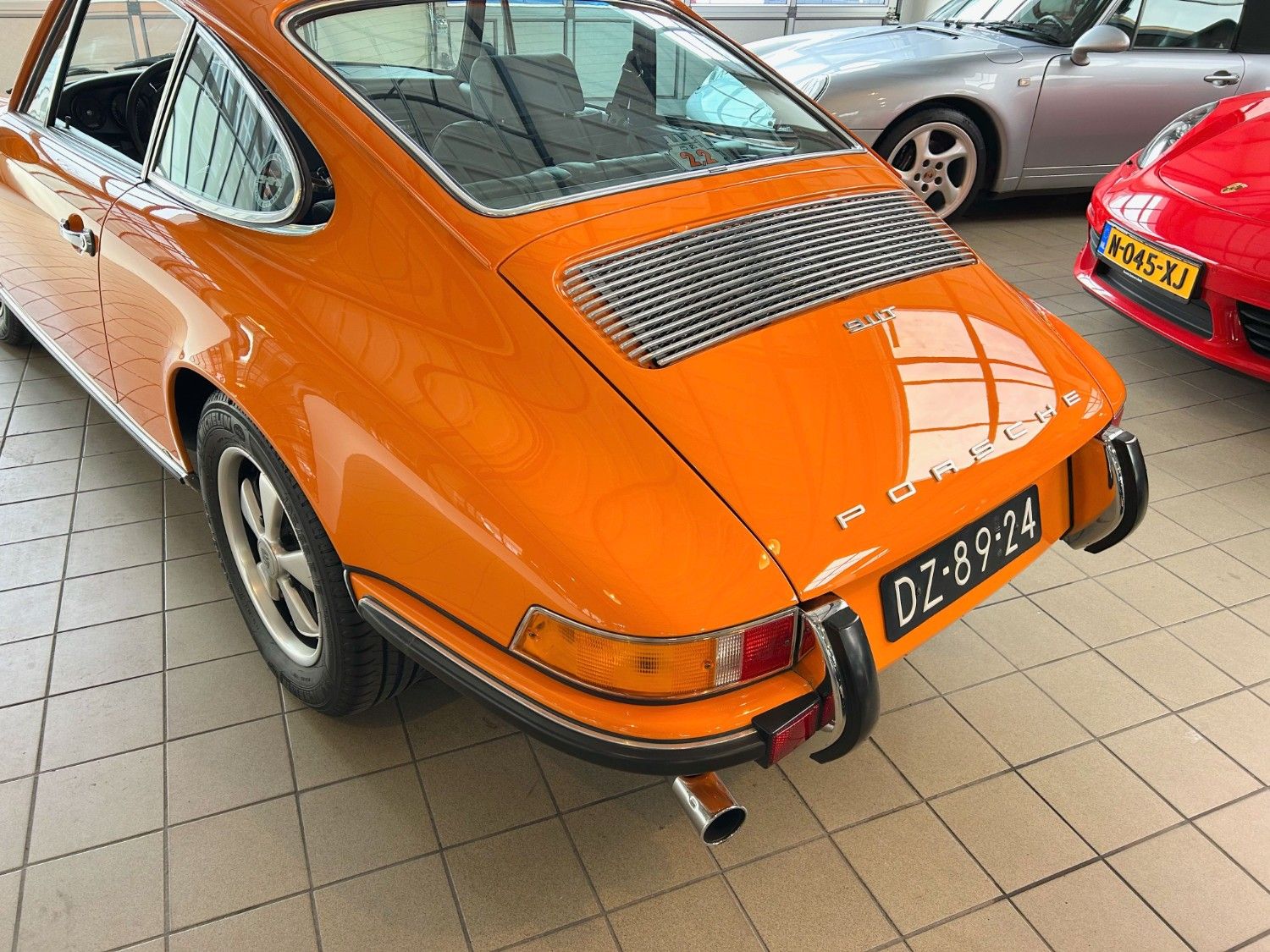 Porsche 911T in nieuwstaat