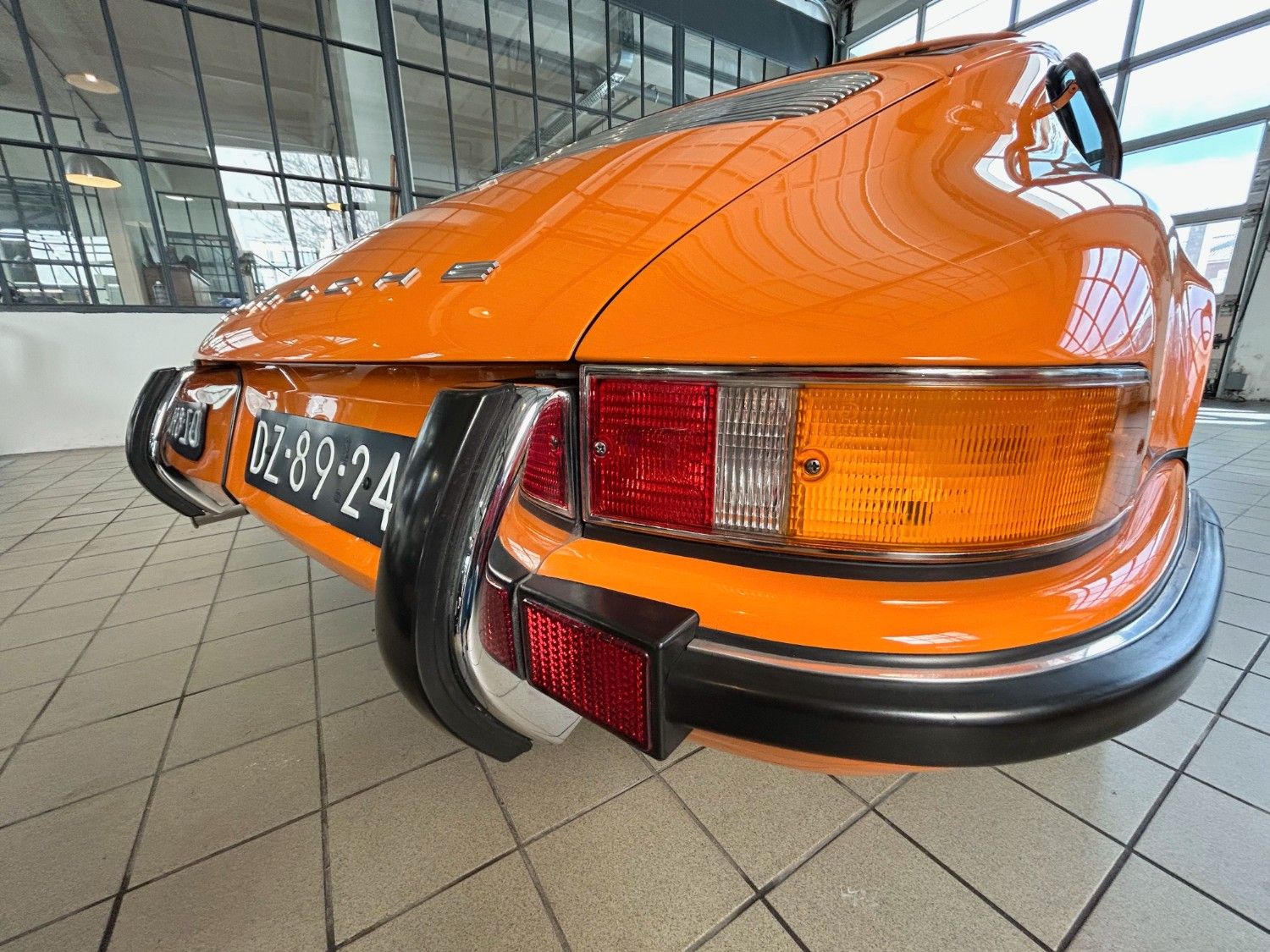 Porsche 911T in nieuwstaat