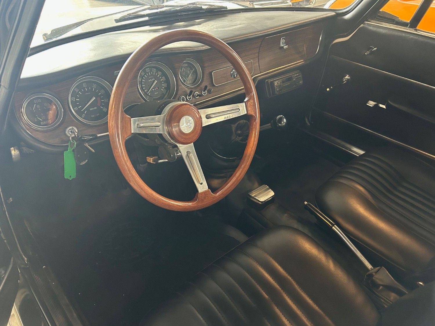 Alfa Romeo GT1300 Junior
