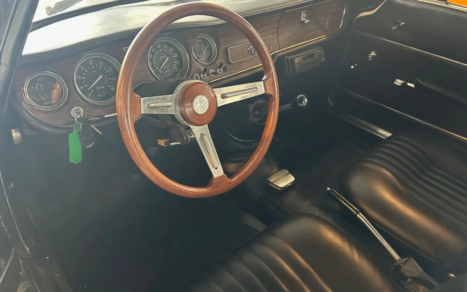 Alfa Romeo GT1300 Junior