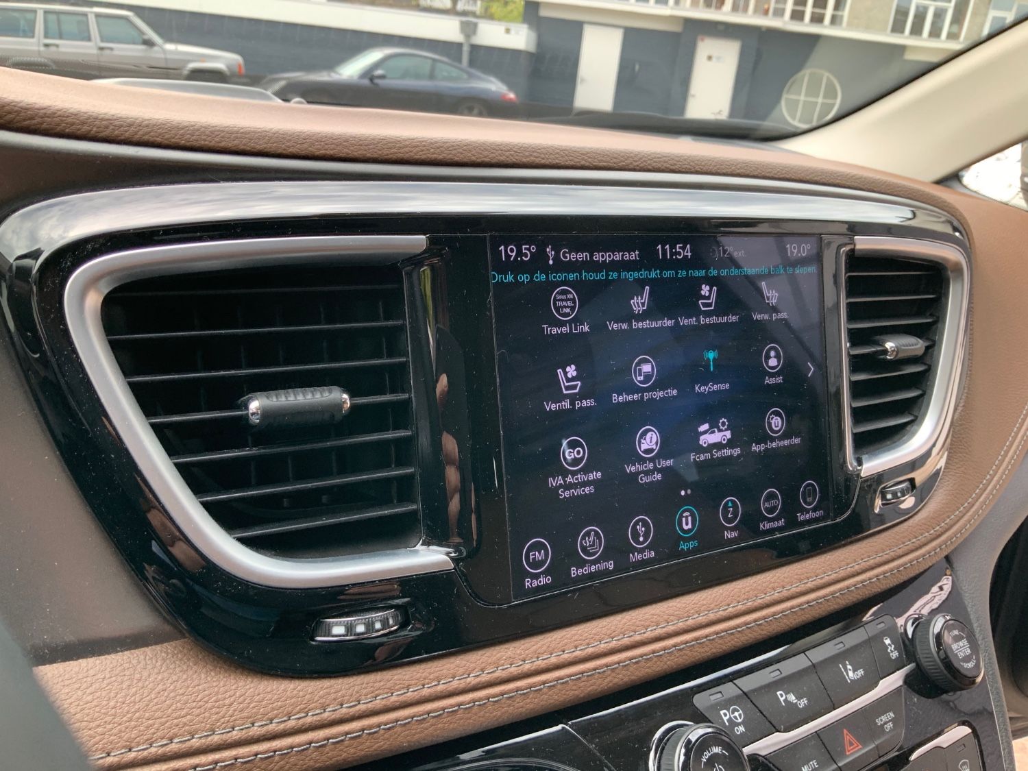 Chrysler Pacifica Limited (Hybride) Lage km stand