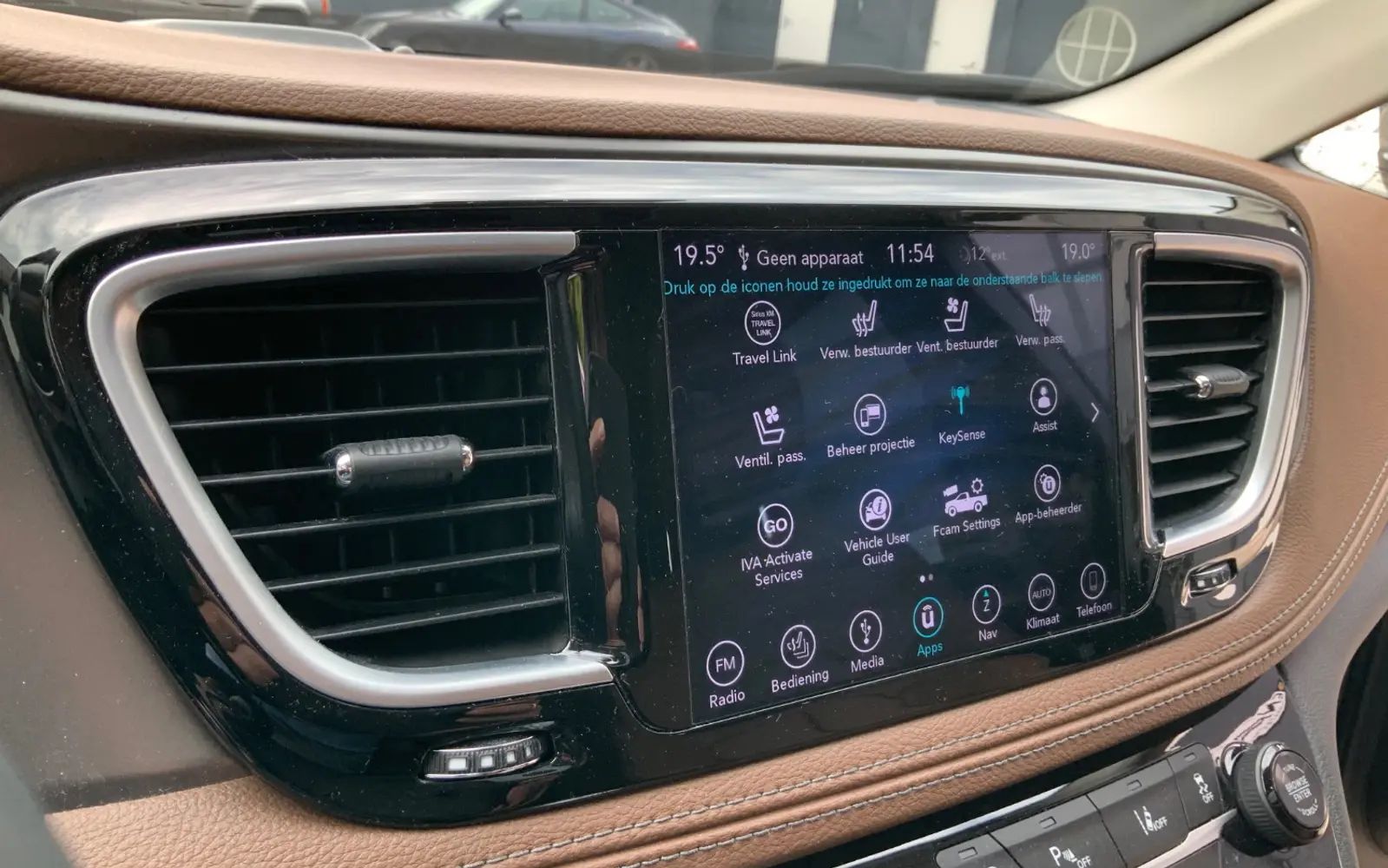 Chrysler Pacifica Limited (Hybride) Lage km stand