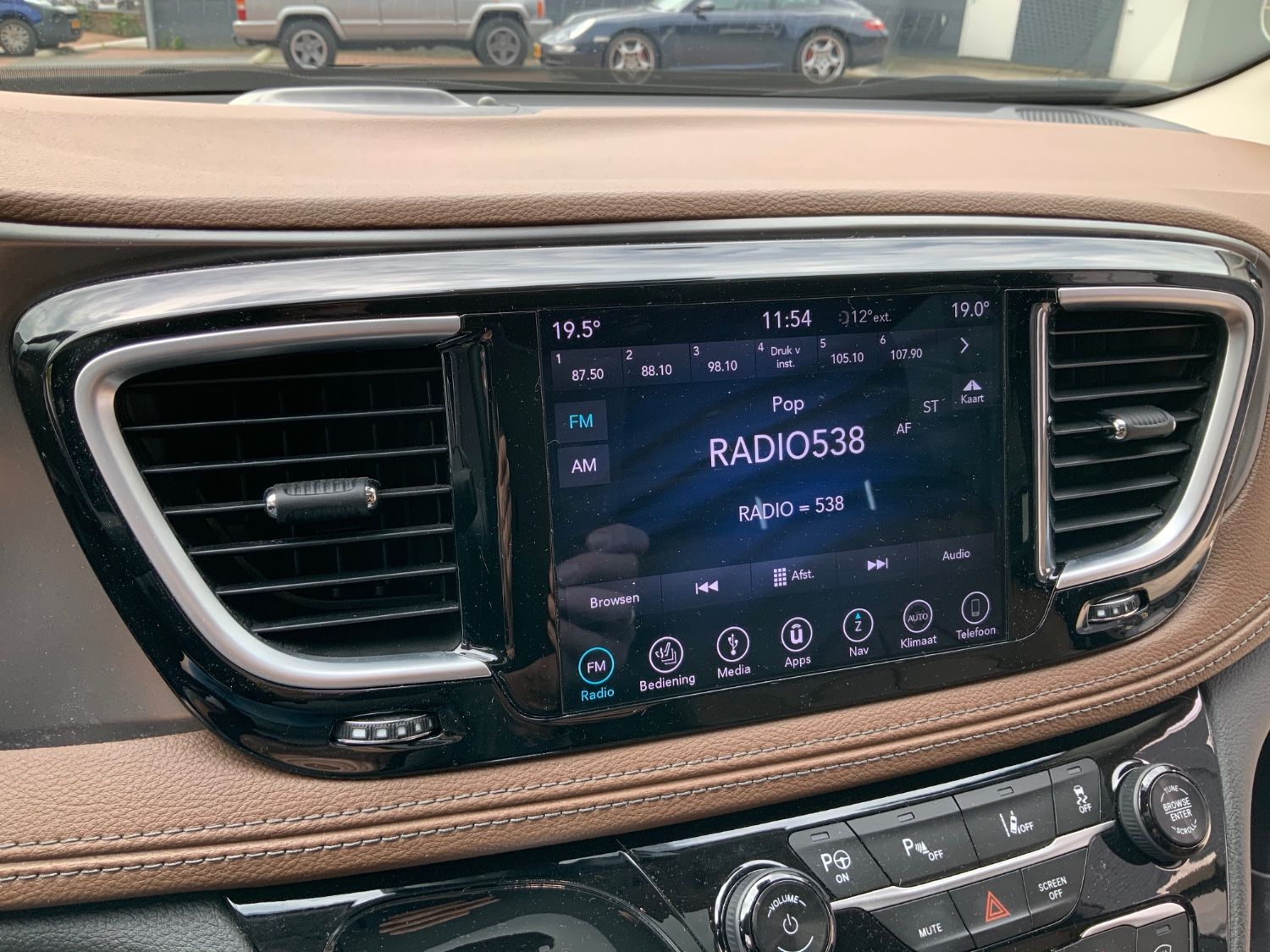 Chrysler Pacifica Limited (Hybride) Lage km stand