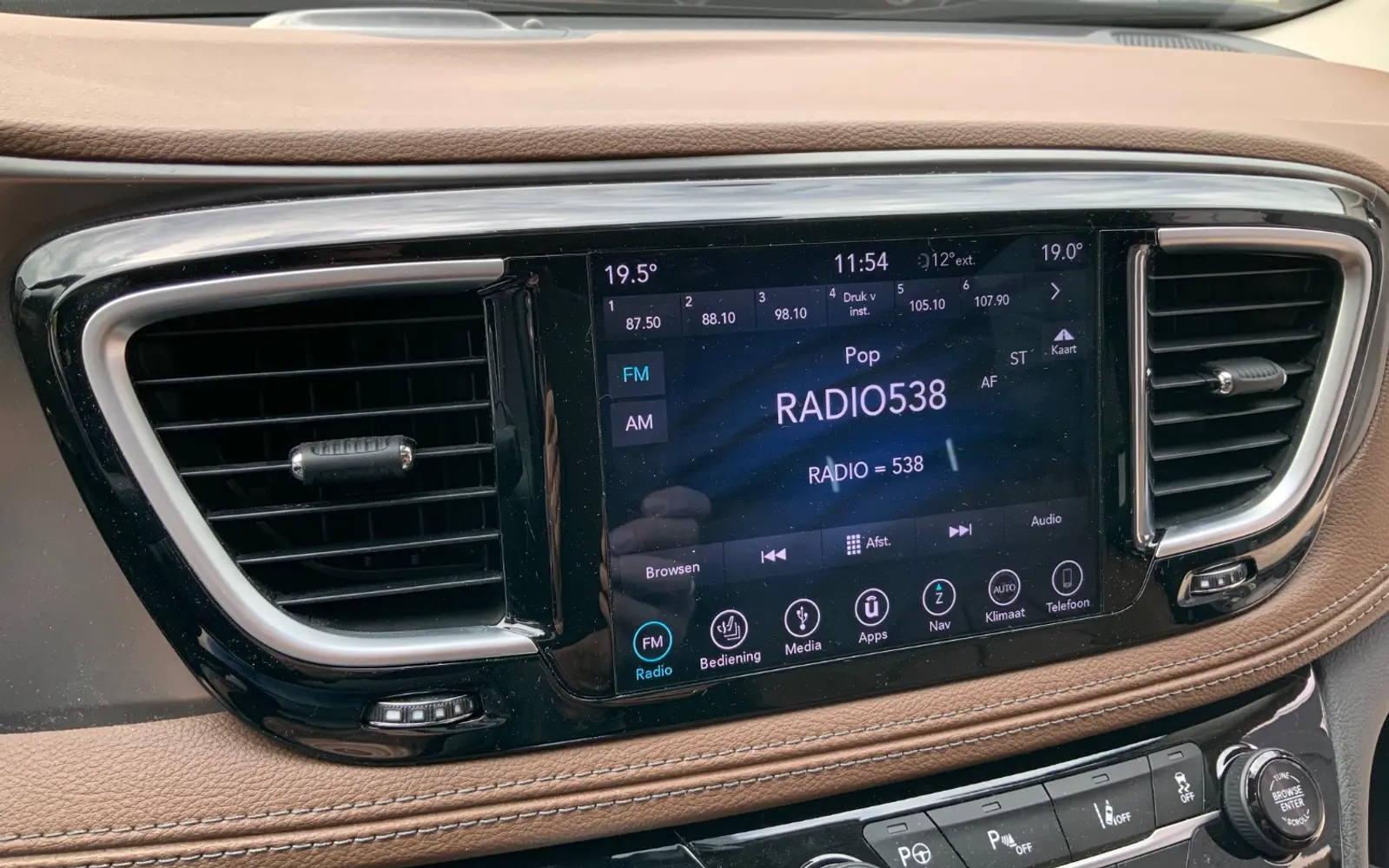Chrysler Pacifica Limited (Hybride) Lage km stand