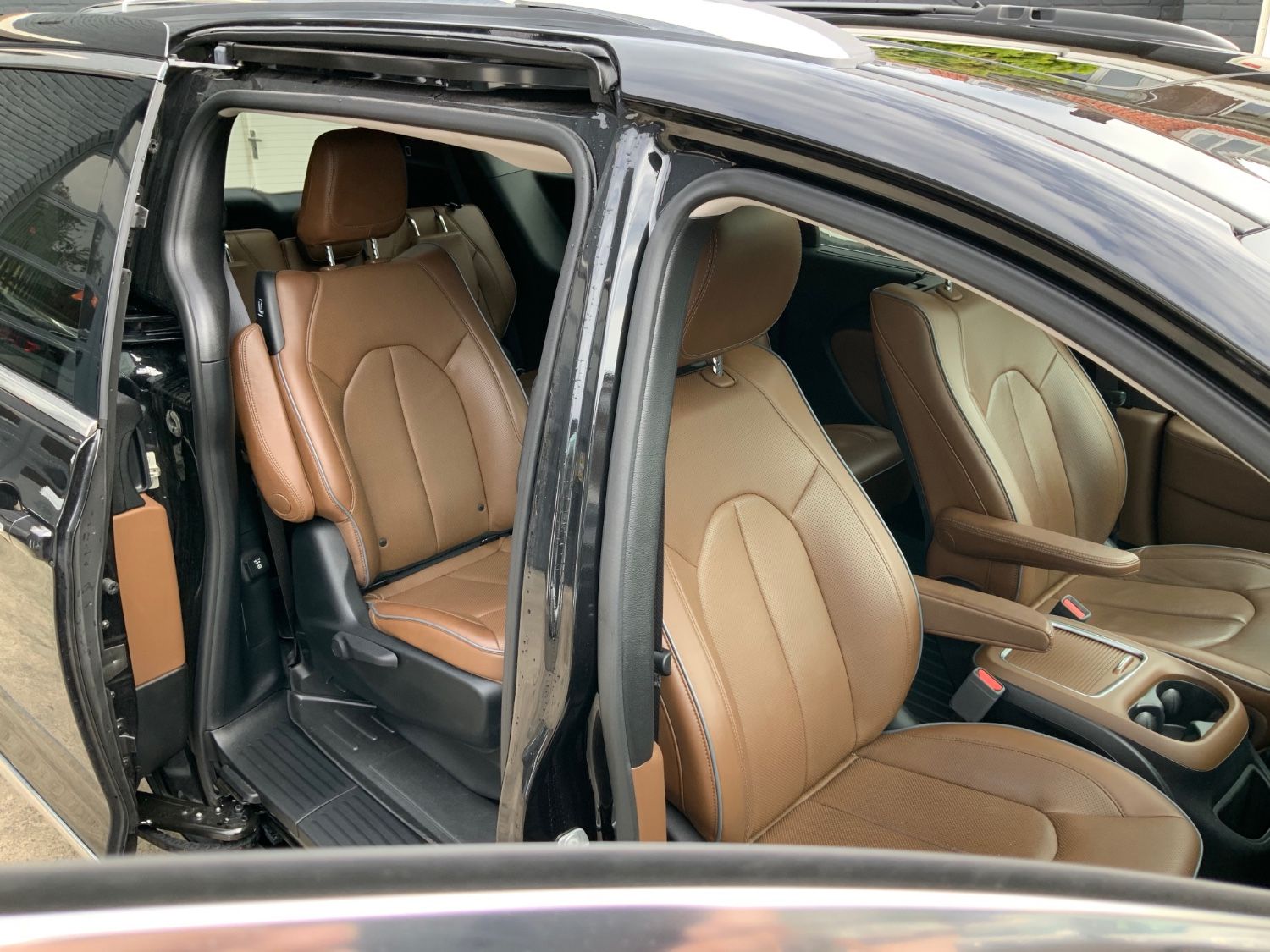 Chrysler Pacifica Limited (Hybride) Lage km stand
