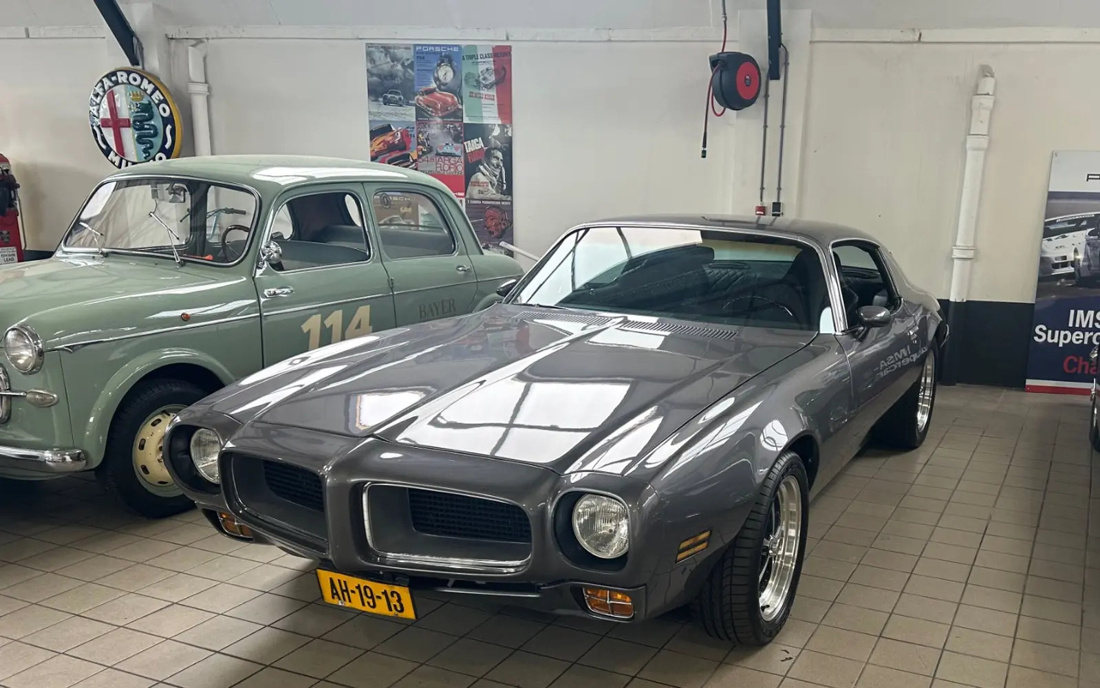Pontiac Firebird Esprit