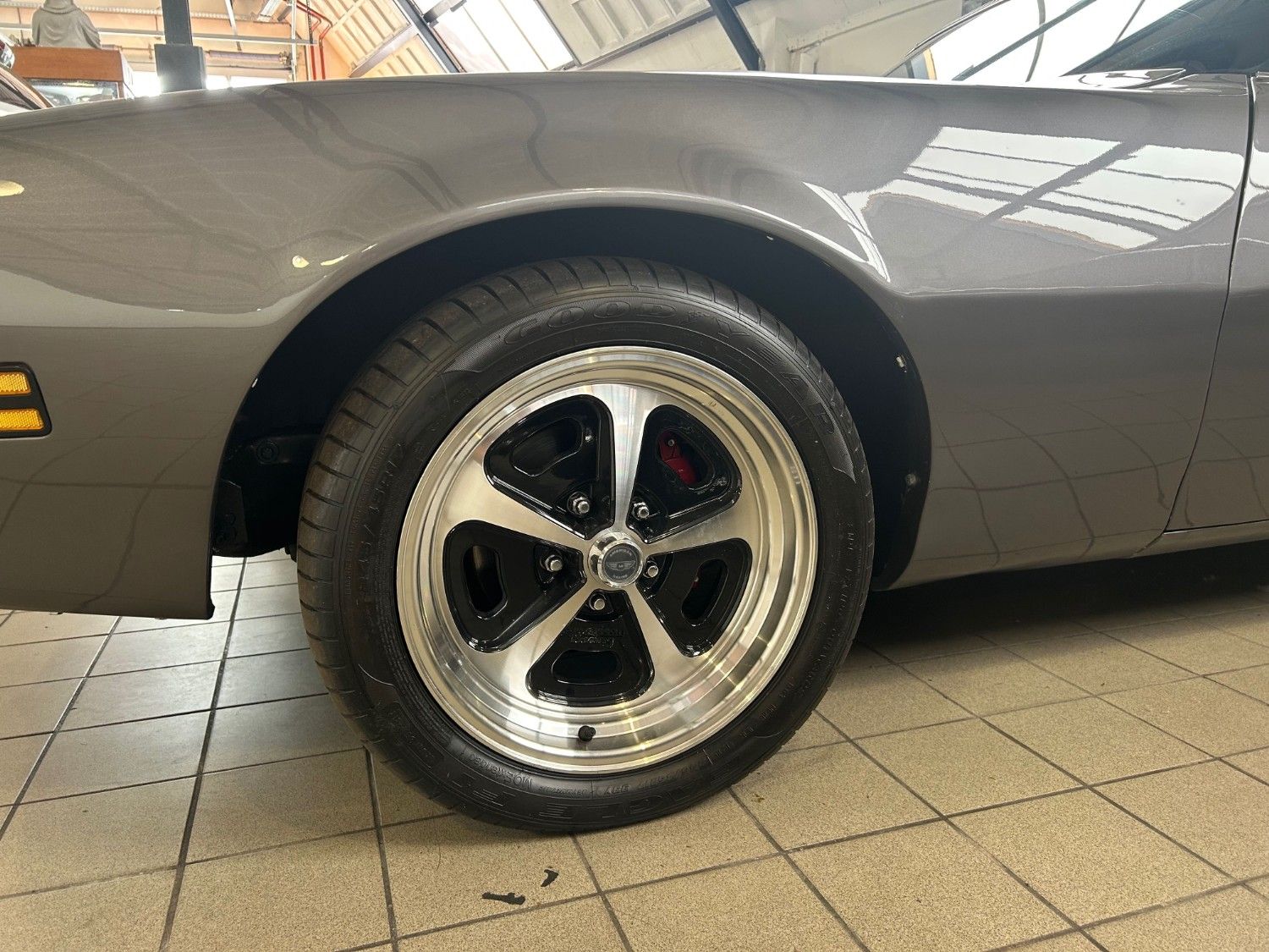Pontiac Firebird Esprit