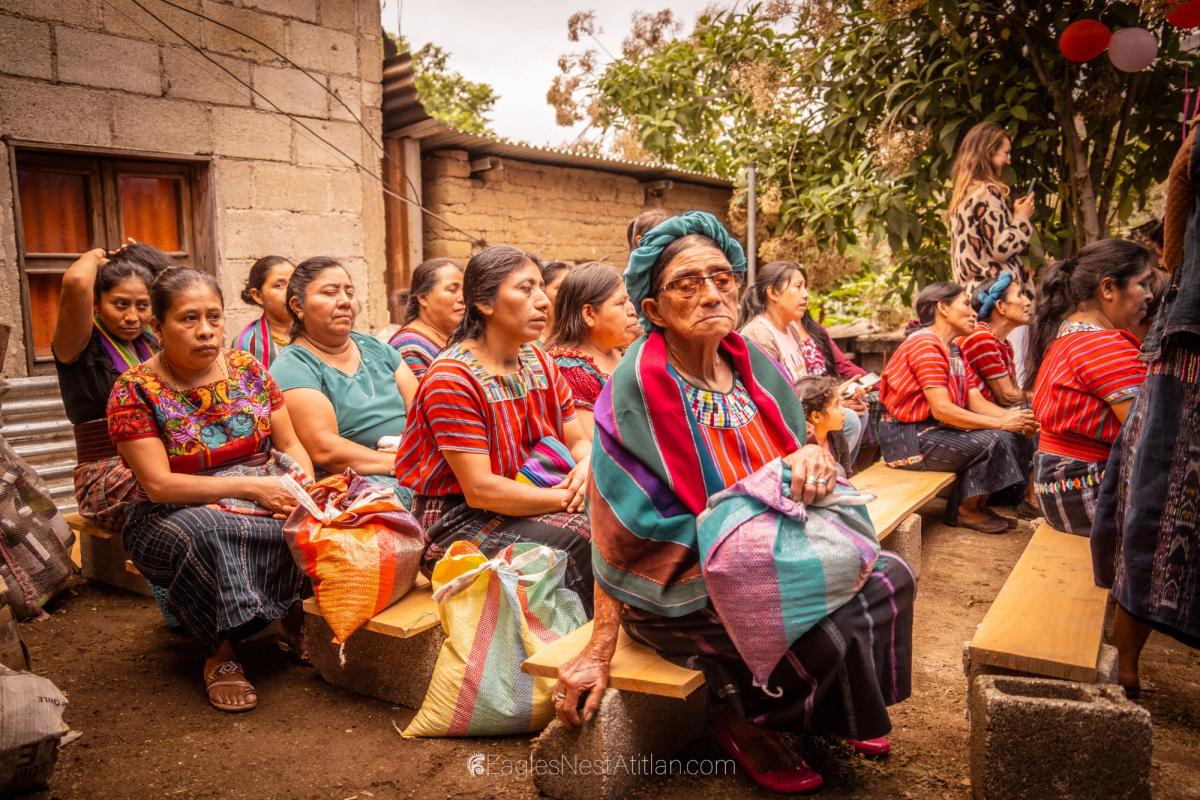Is it safe for solo female travelers to travel to Guatemala?