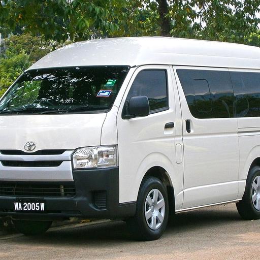 Ein Touristen-Shuttle-Minivan, das typische Sammeltransportmittel nach San Marcos La Laguna