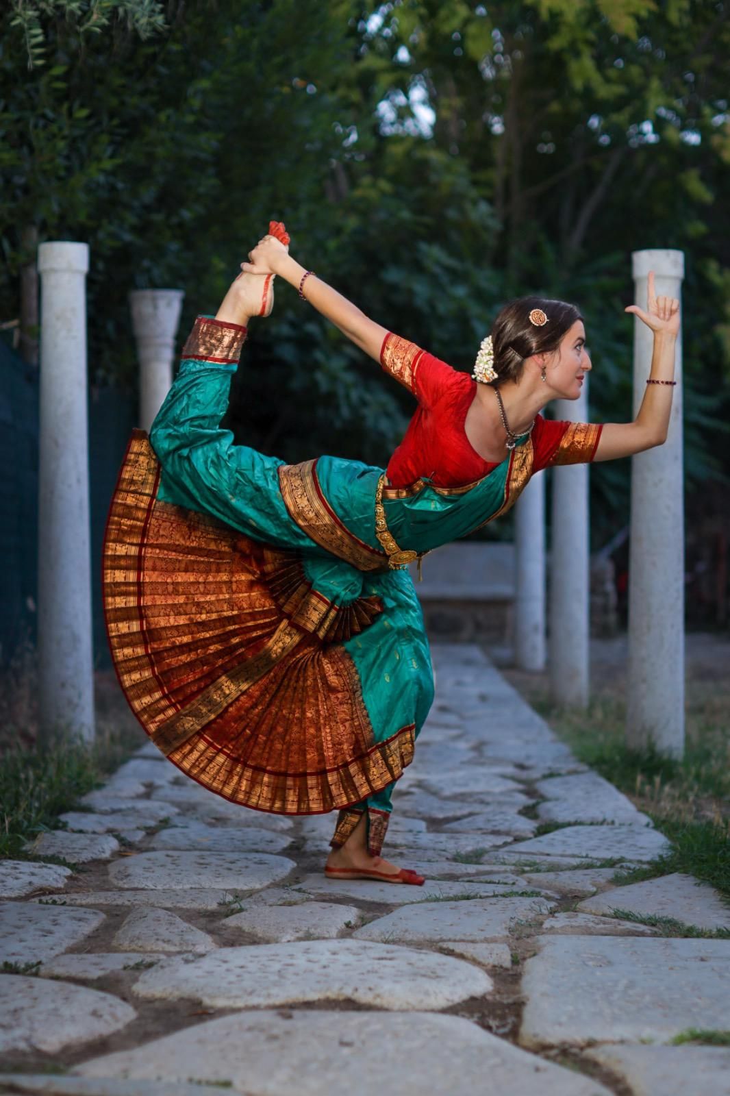 Mahashivratri: La Gran Noche de Shiva y la Danza Cósmica de la Creación